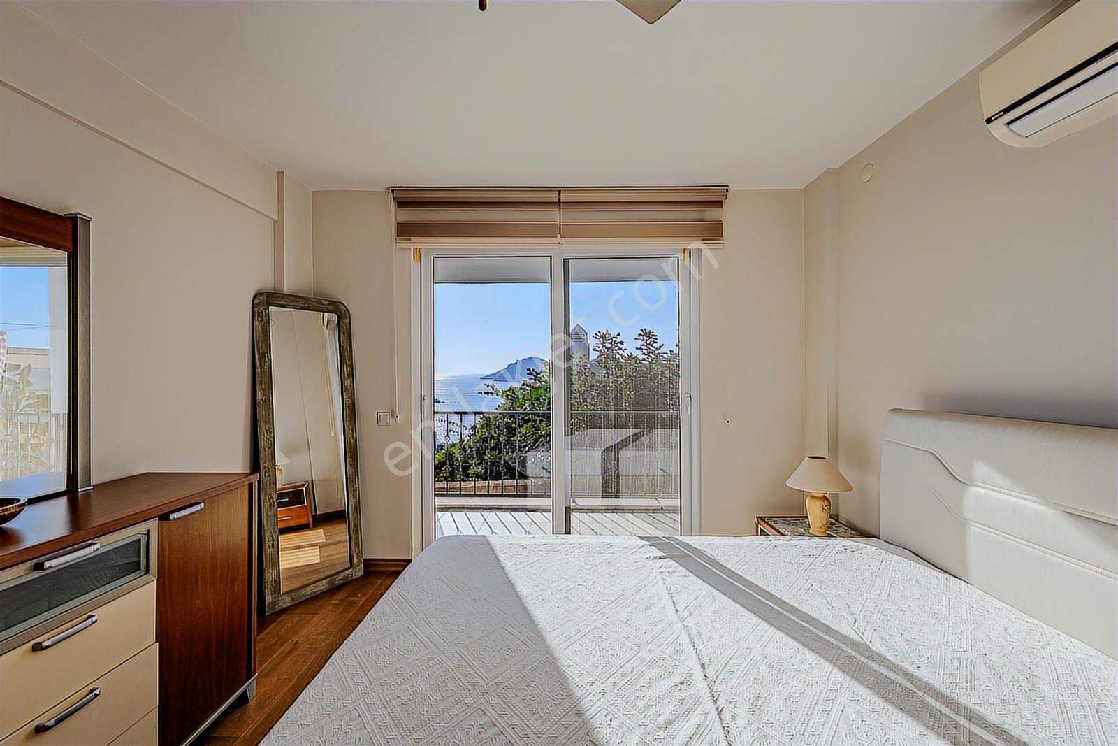 Yalıkavak'ta Deniz Manzaralı 6+2 Özel Havuzlu Villa - Görsel 35