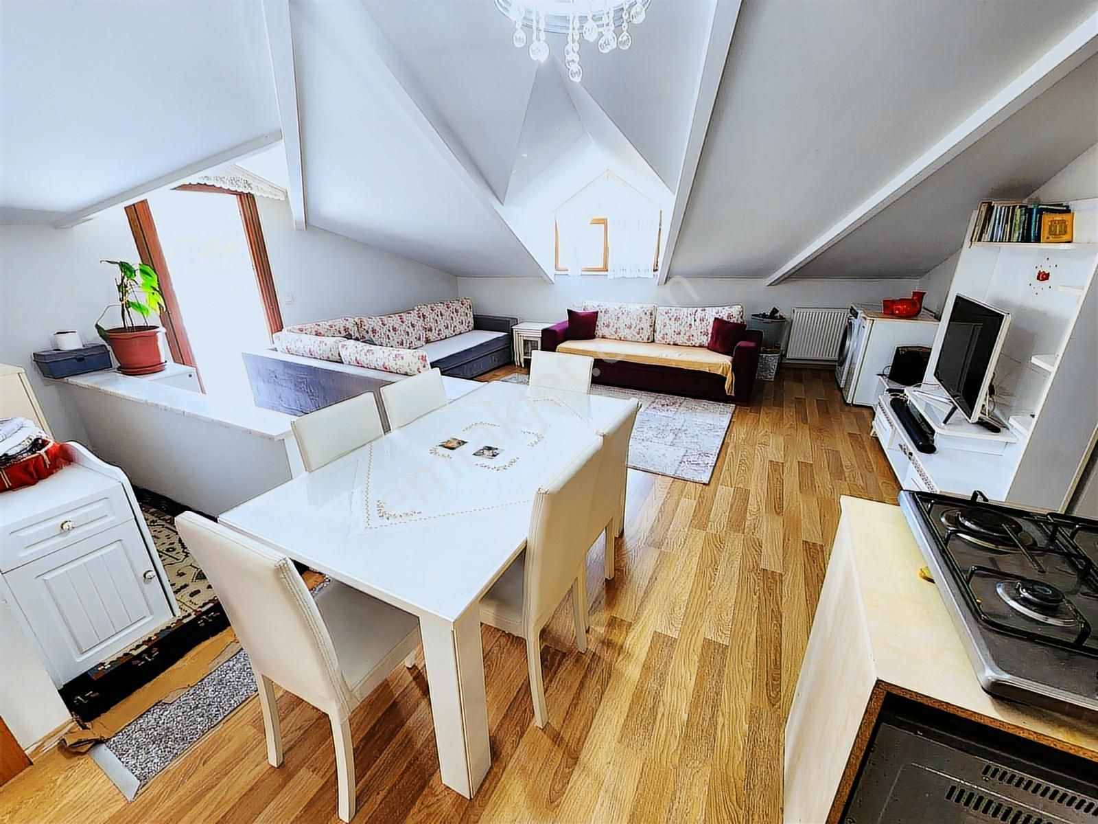 Maltepe Girne De Orman Manzaralı Geniş Ferah 5+2 Satılık Dublex - Görsel 17