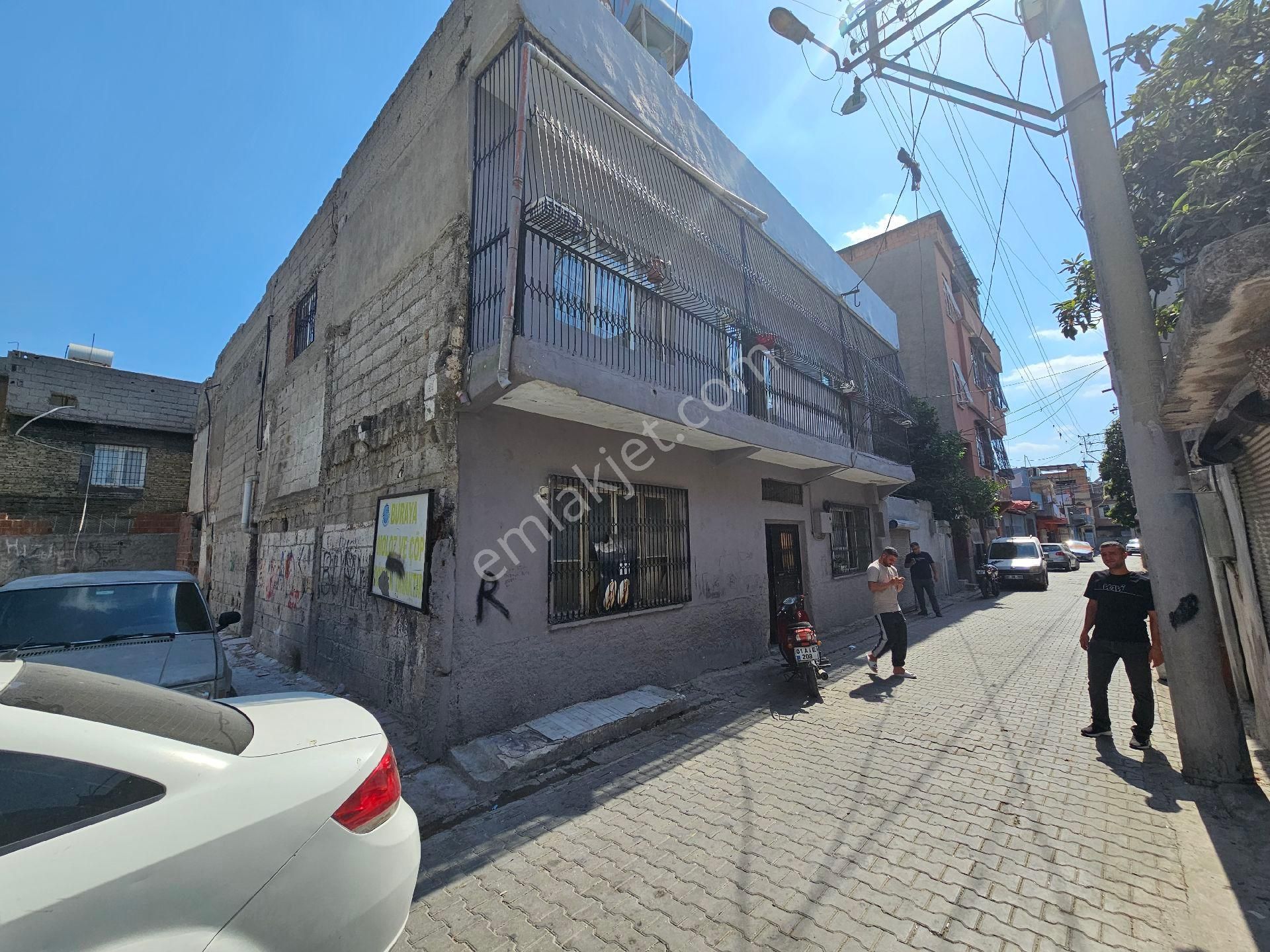 Seyhan Da Gülpınar Mh Salı Pazarına Yakın 200 Mt 3+1 2 Katlı Müstakil Ev - Görsel 18