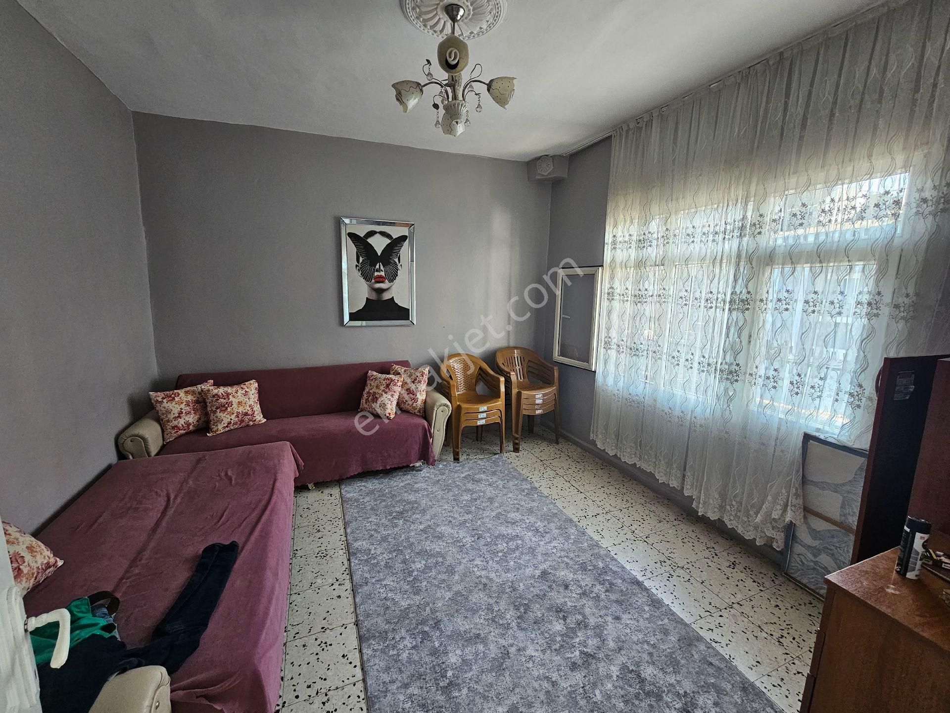 Seyhan Da Gülpınar Mh Salı Pazarına Yakın 200 Mt 3+1 2 Katlı Müstakil Ev - Görsel 6