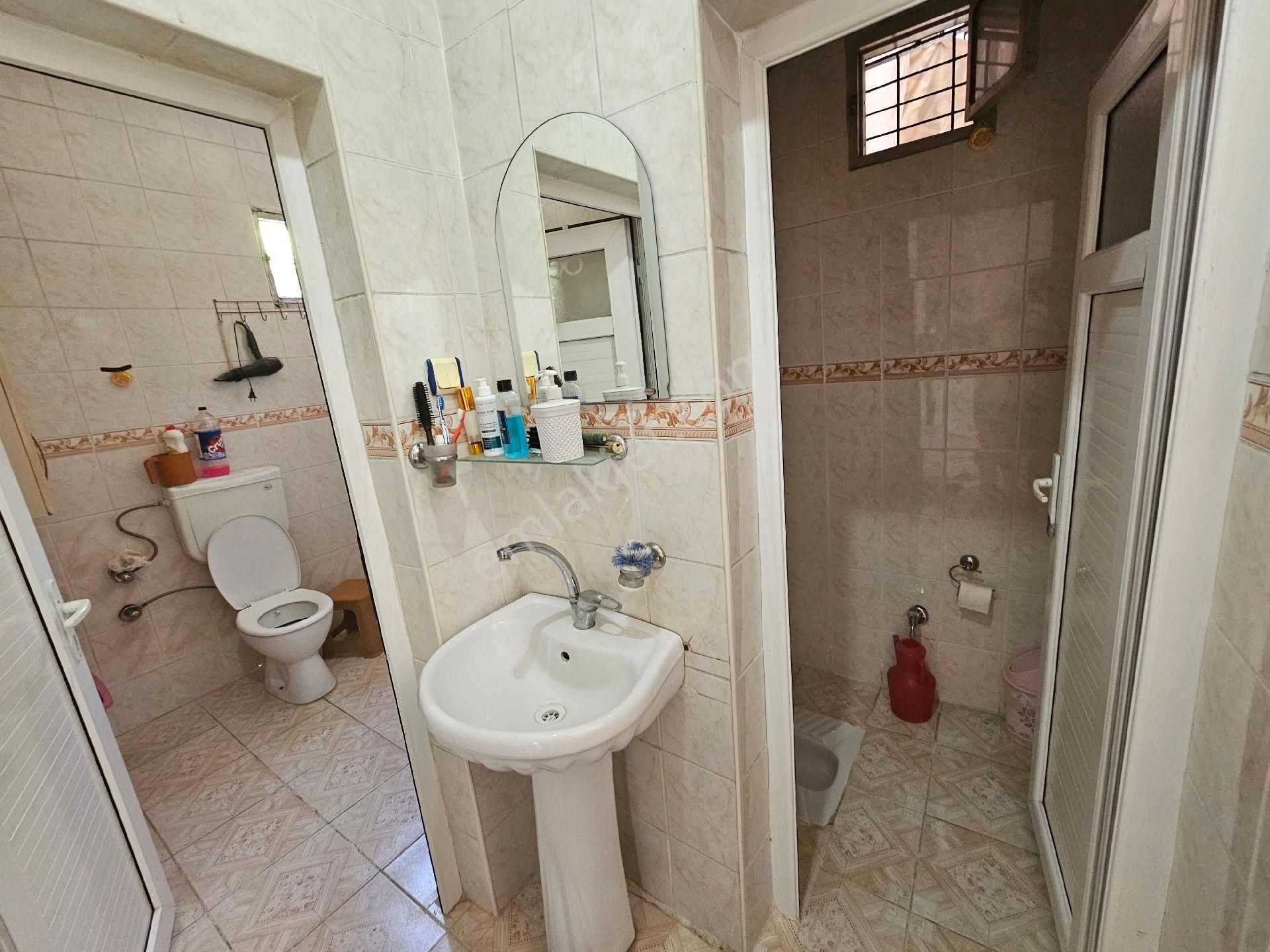 Seyhan Da Gülpınar Mh Salı Pazarına Yakın 200 Mt 3+1 2 Katlı Müstakil Ev - Görsel 14