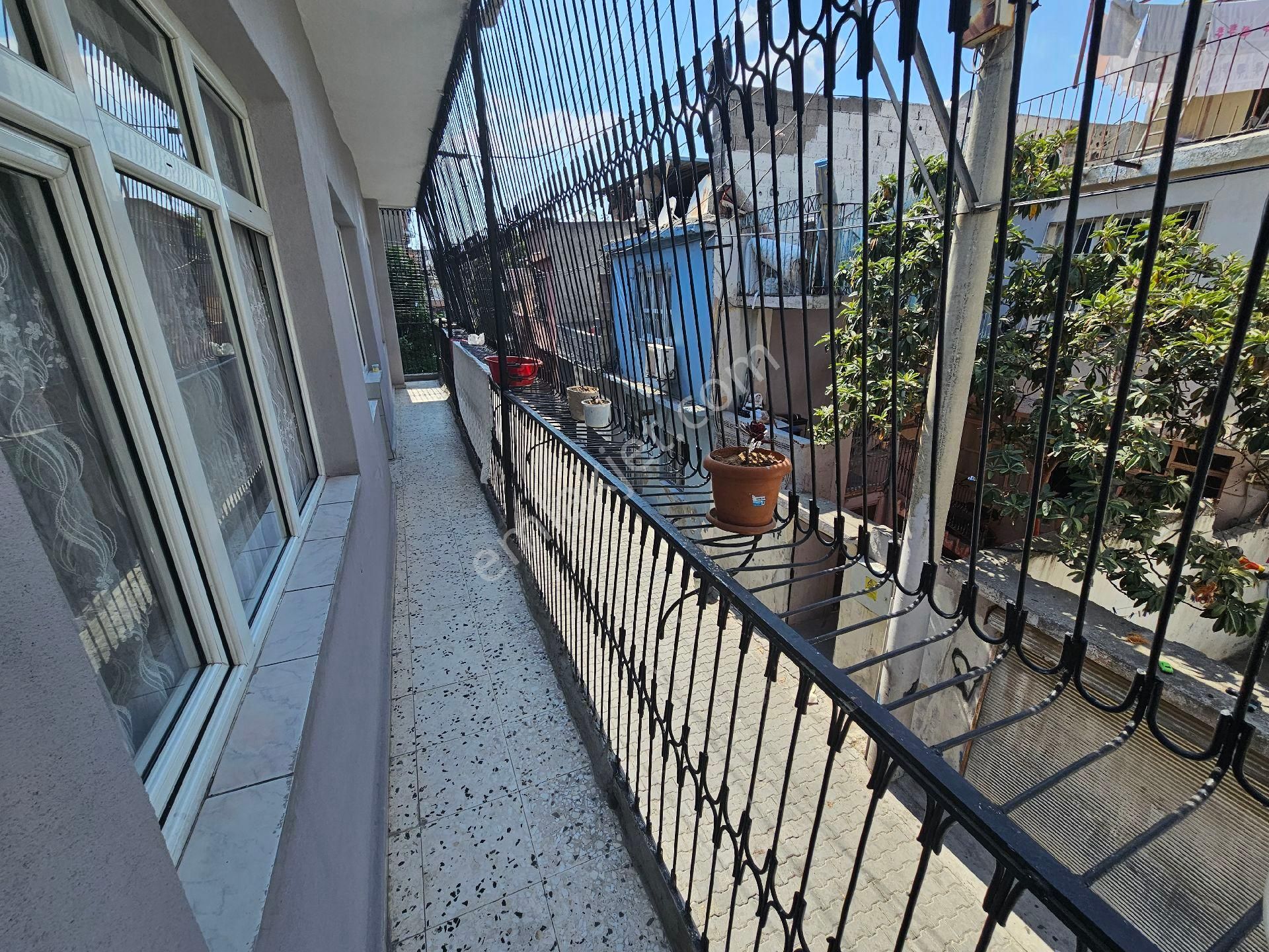 Seyhan Da Gülpınar Mh Salı Pazarına Yakın 200 Mt 3+1 2 Katlı Müstakil Ev - Görsel 4