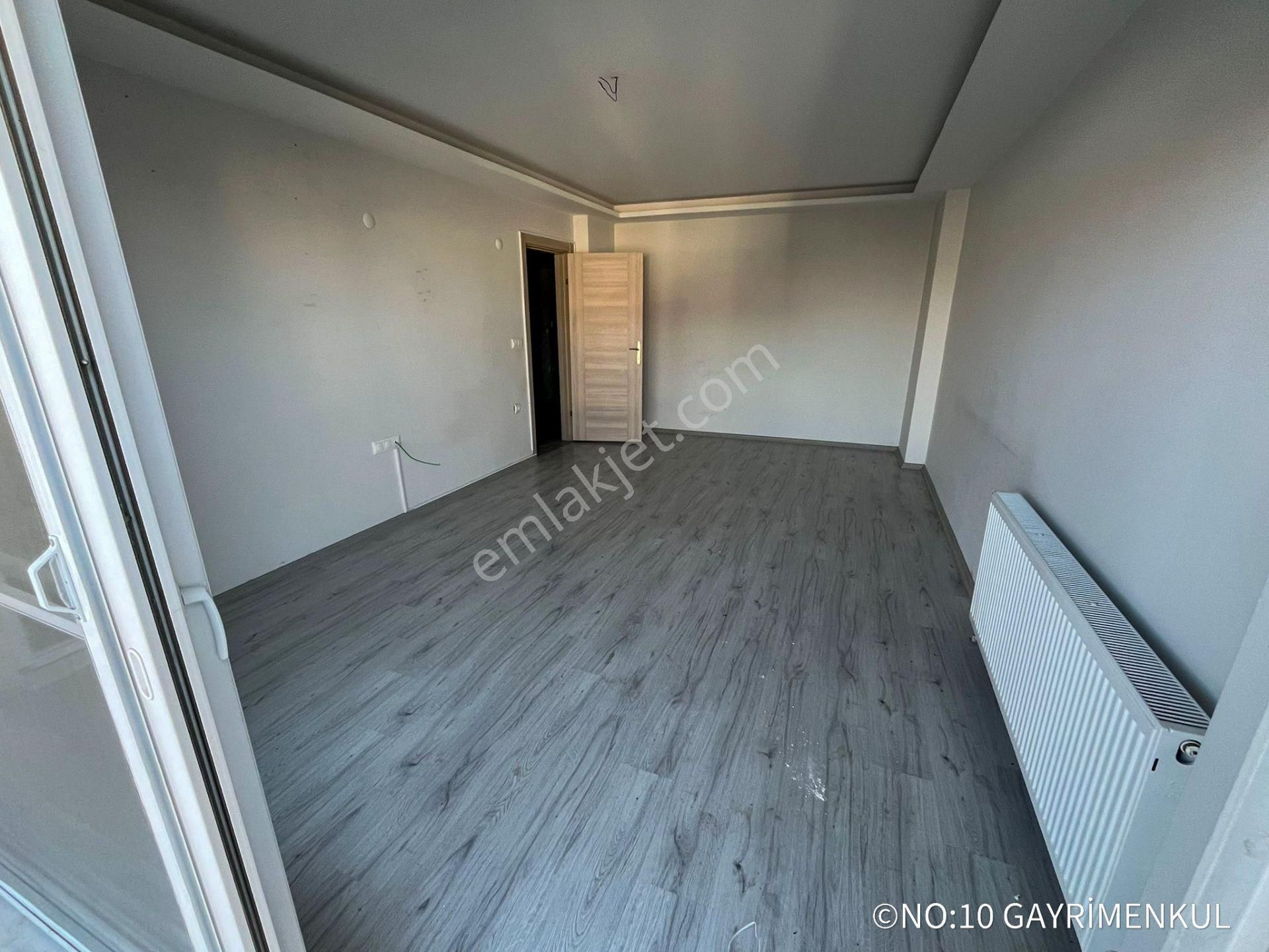No:10 Gayrimenkul’den–cadde Üstü,ara Kat 3+1•115 M²•kapalı Mutfak•merkezi Kalorifer•asansörlü