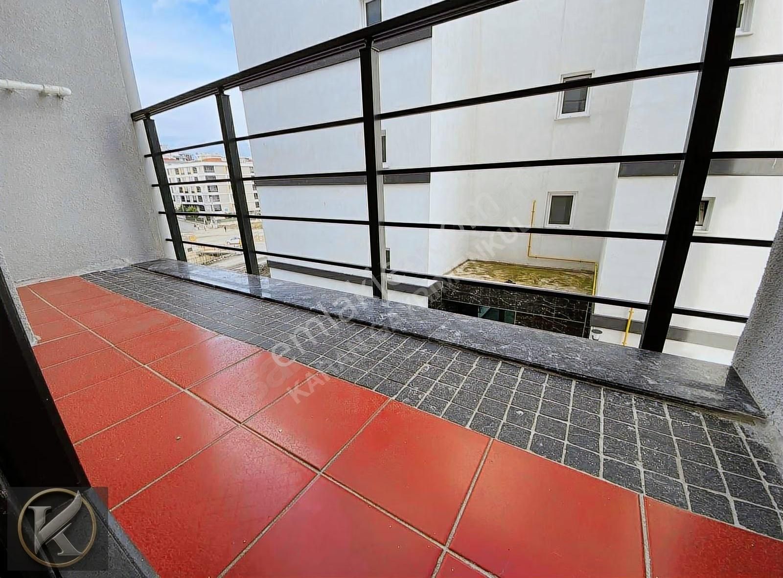 __karan__kurupelit Tramvaya Bir Sokak Eşyalı Fırsat 1+1 Daire!!! - Görsel 7