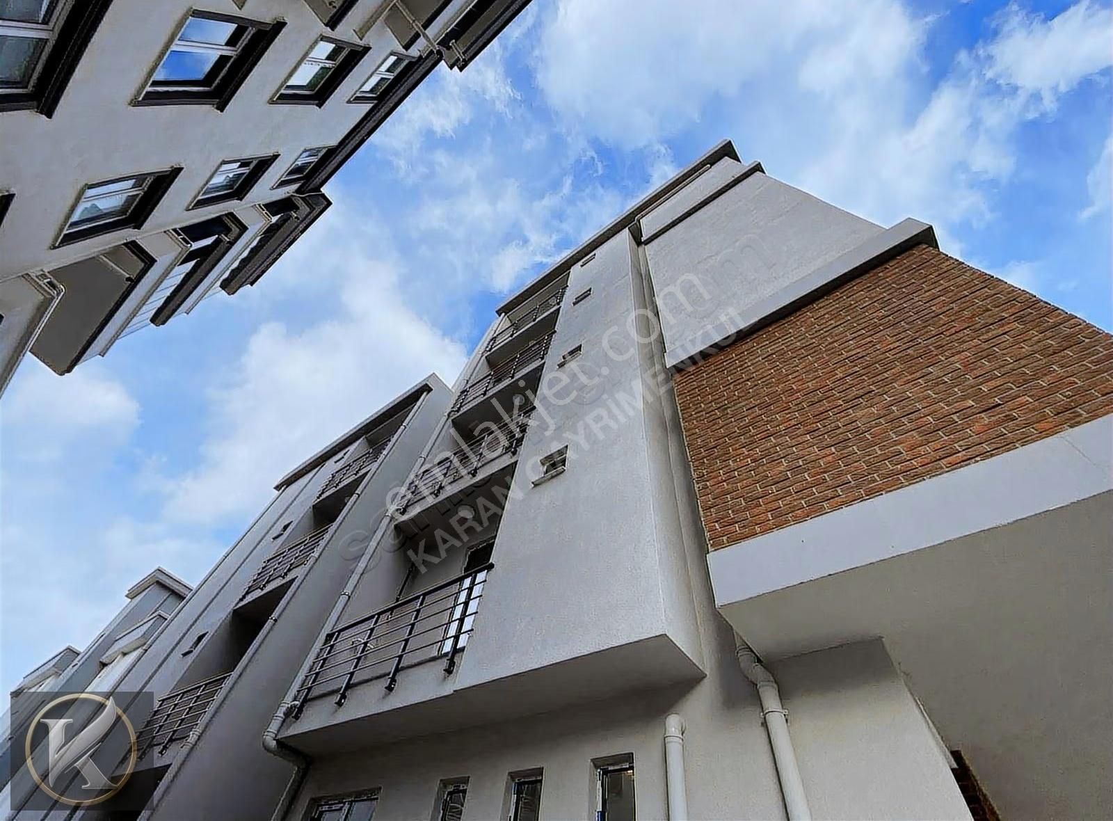 __karan__kurupelit Tramvaya Bir Sokak Eşyalı Fırsat 1+1 Daire!!!