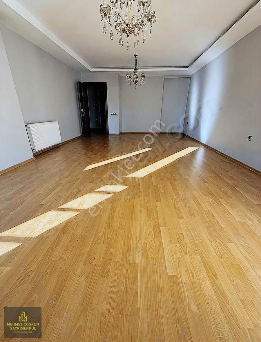 Medline Hastanesi Karşısında İskanlı Satılık 4+1 Geniş Daire - Görsel 27