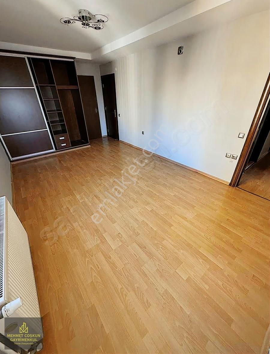 Medline Hastanesi Karşısında İskanlı Satılık 4+1 Geniş Daire - Görsel 18