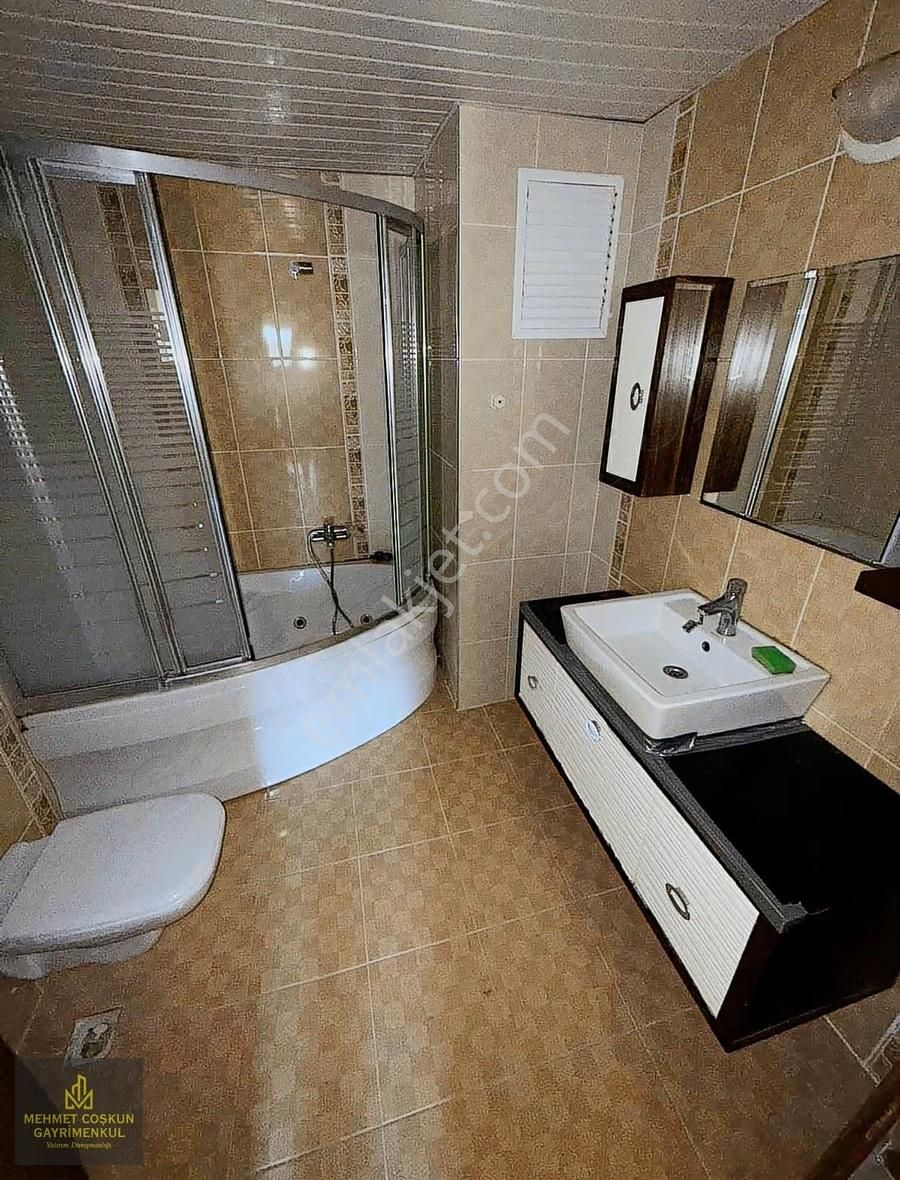 Medline Hastanesi Karşısında İskanlı Satılık 4+1 Geniş Daire - Görsel 31