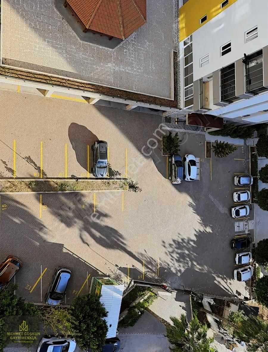 Medline Hastanesi Karşısında İskanlı Satılık 4+1 Geniş Daire - Görsel 21