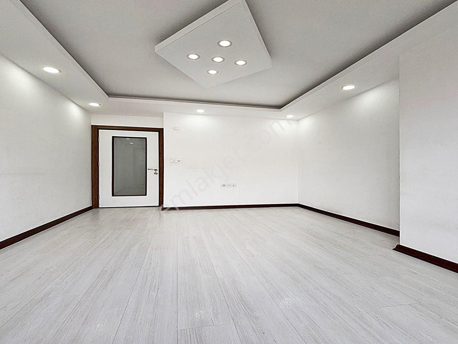 Cadde34'den Eminevime & %70 Krediye Uygun Metrobüse 5 Dk Sıfır 2+1 Balkonlu Arakat Satılık Daire - Görsel 3