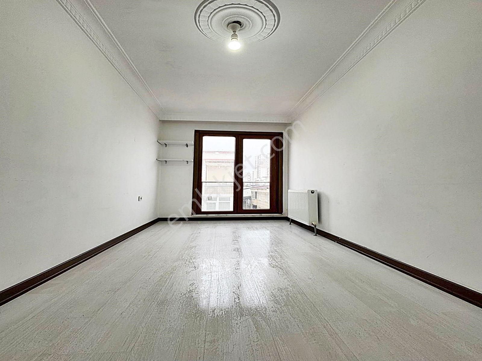 Cadde34'den Eminevime & %70 Krediye Uygun Metrobüse 5 Dk Sıfır 2+1 Balkonlu Arakat Satılık Daire - Görsel 16