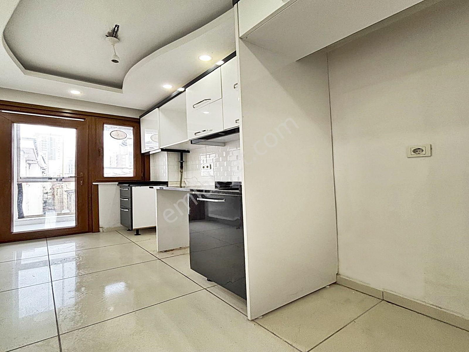 Cadde34'den Eminevime & %70 Krediye Uygun Metrobüse 5 Dk Sıfır 2+1 Balkonlu Arakat Satılık Daire - Görsel 24