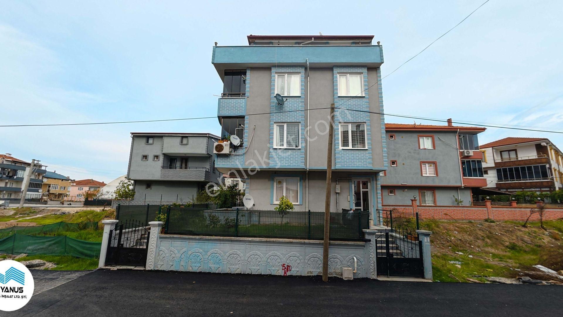 Karasu'da Çatı Katı Satılık Daire