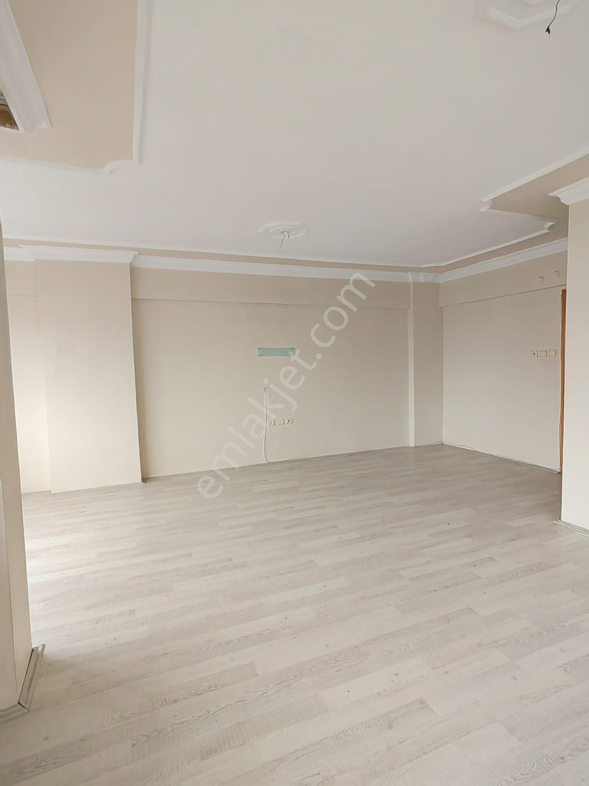 Akçay Emlak'tan Akşehir Stadyum Civarı Asansörlü Doğalgaz Kombili Ara Kat Kiralık 3+1 Daire - Görsel 17