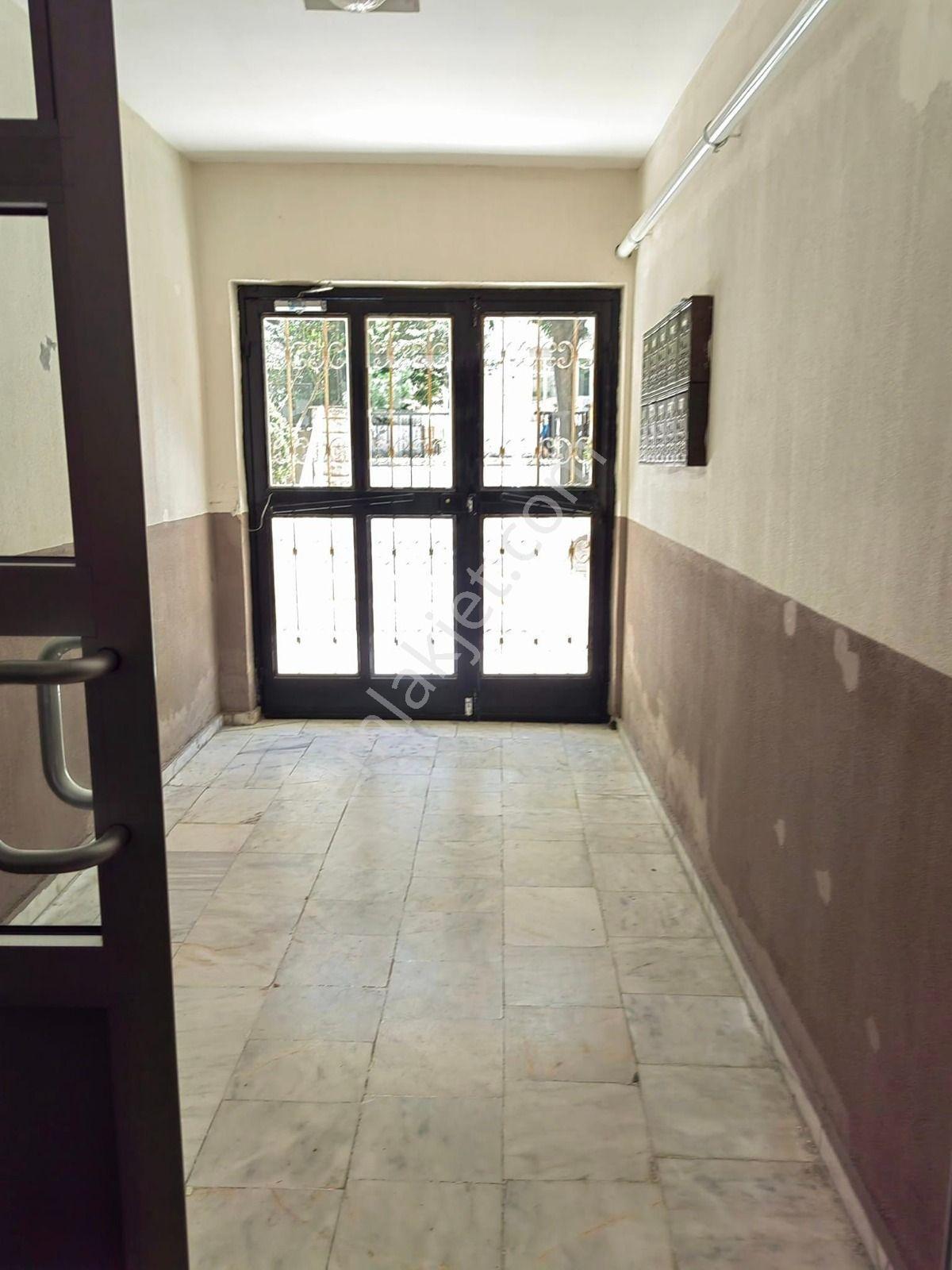 Akçay Emlak'tan Akşehir Koşuyolunda Asansörlü Ara Kat Kombili Kiralık 3+1 Daire - Görsel 15
