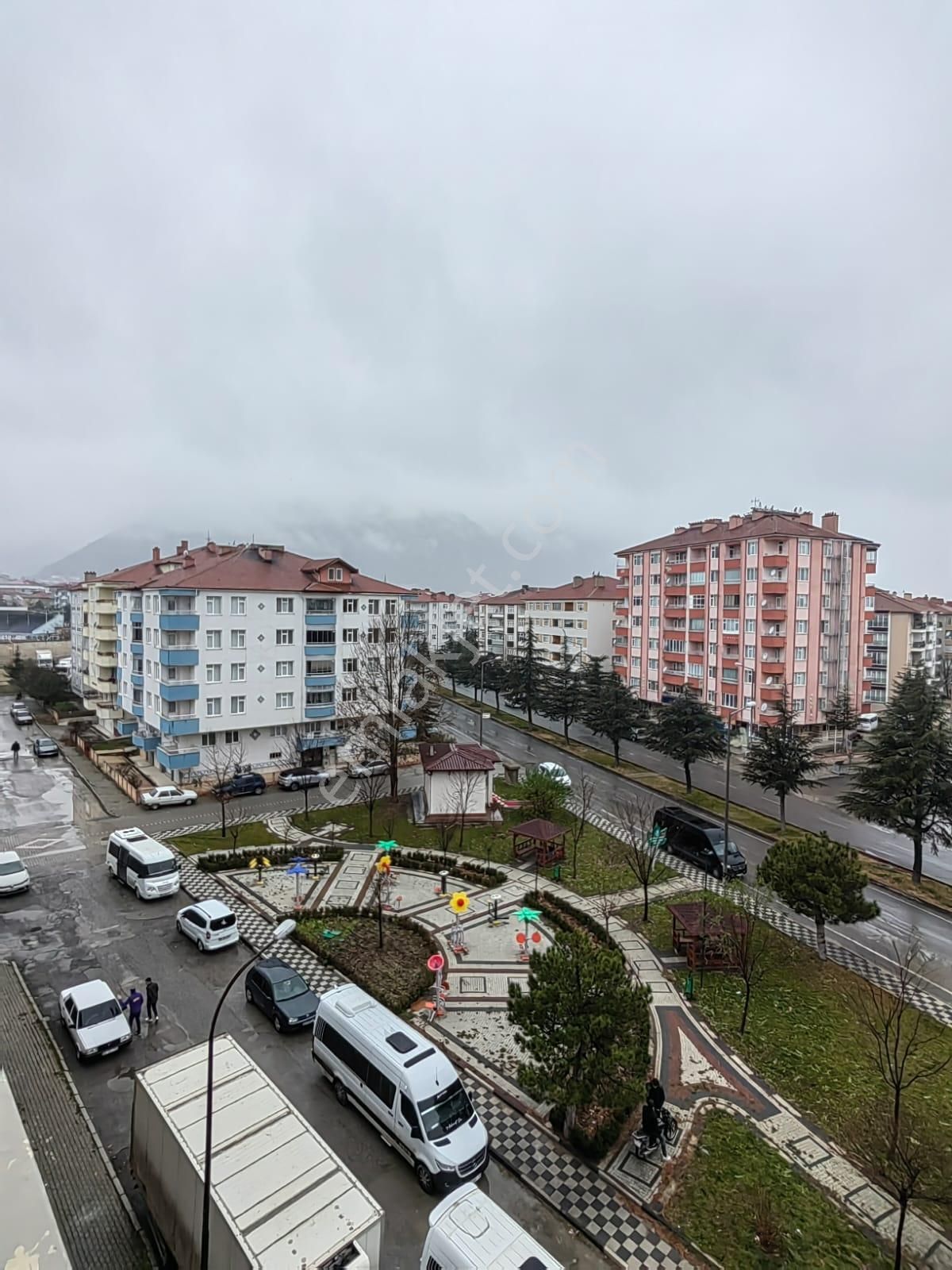 Akçay Emlak'tan Akşehir Stadyum Civarı Asansörlü Doğalgaz Kombili Ara Kat Kiralık 3+1 Daire - Görsel 19