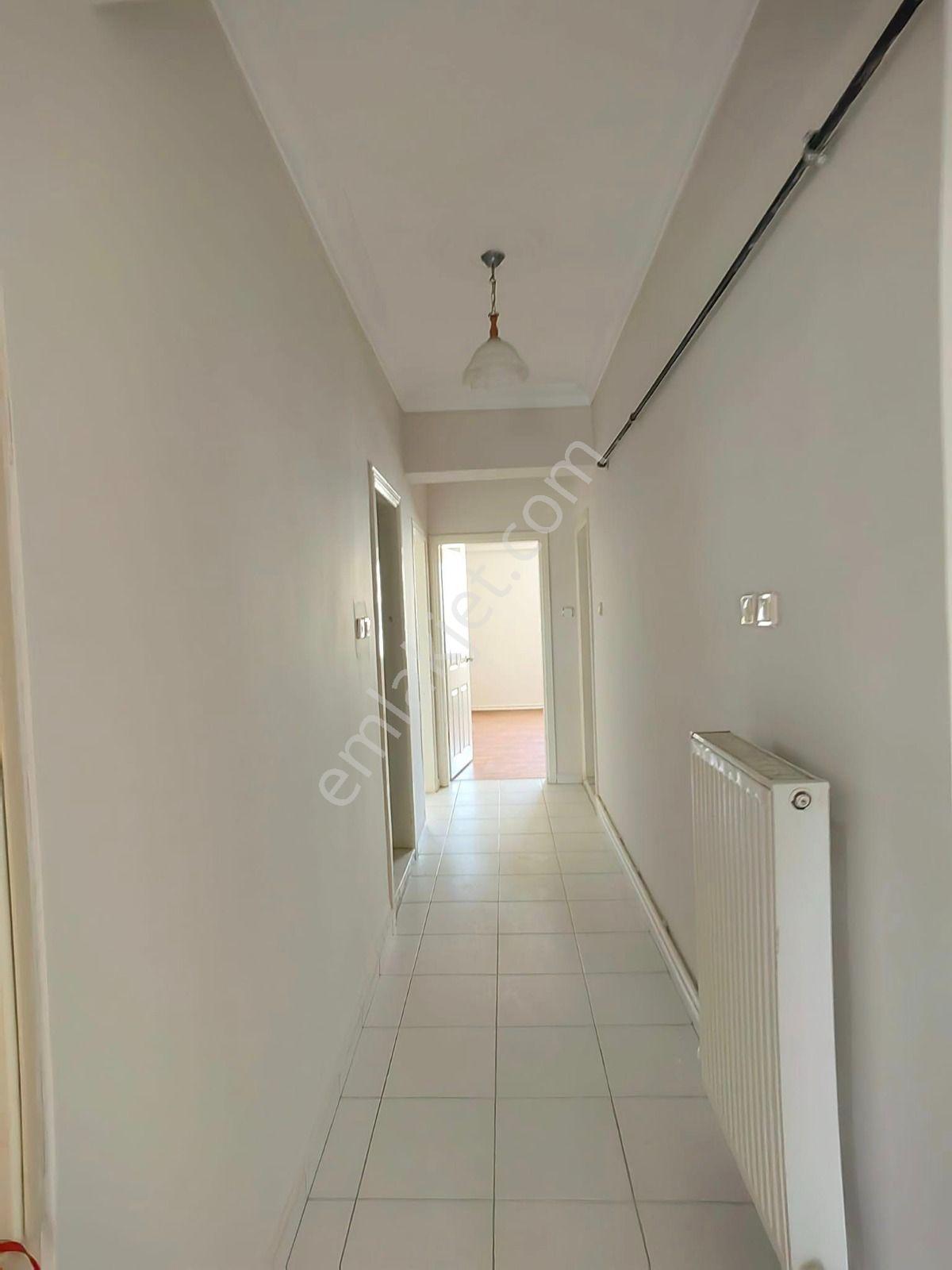 Akçay Emlak'tan Akşehir Koşuyolunda Asansörlü Ara Kat Kombili Kiralık 3+1 Daire - Görsel 27