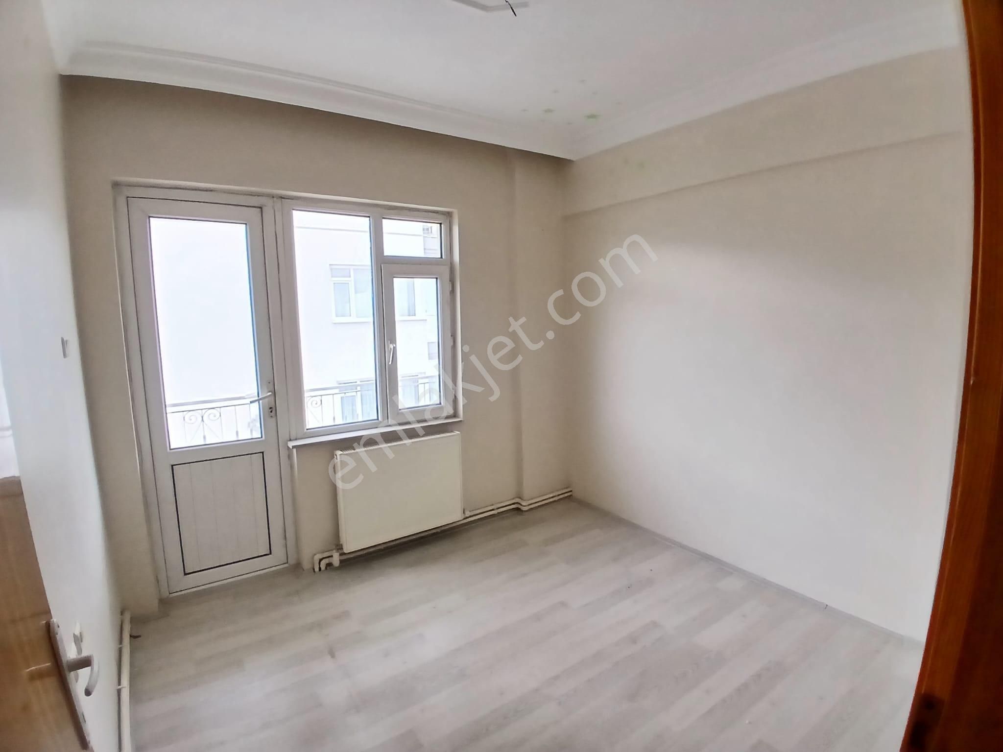 Akçay Emlak'tan Akşehir Stadyum Civarı Asansörlü Doğalgaz Kombili Ara Kat Kiralık 3+1 Daire - Görsel 8