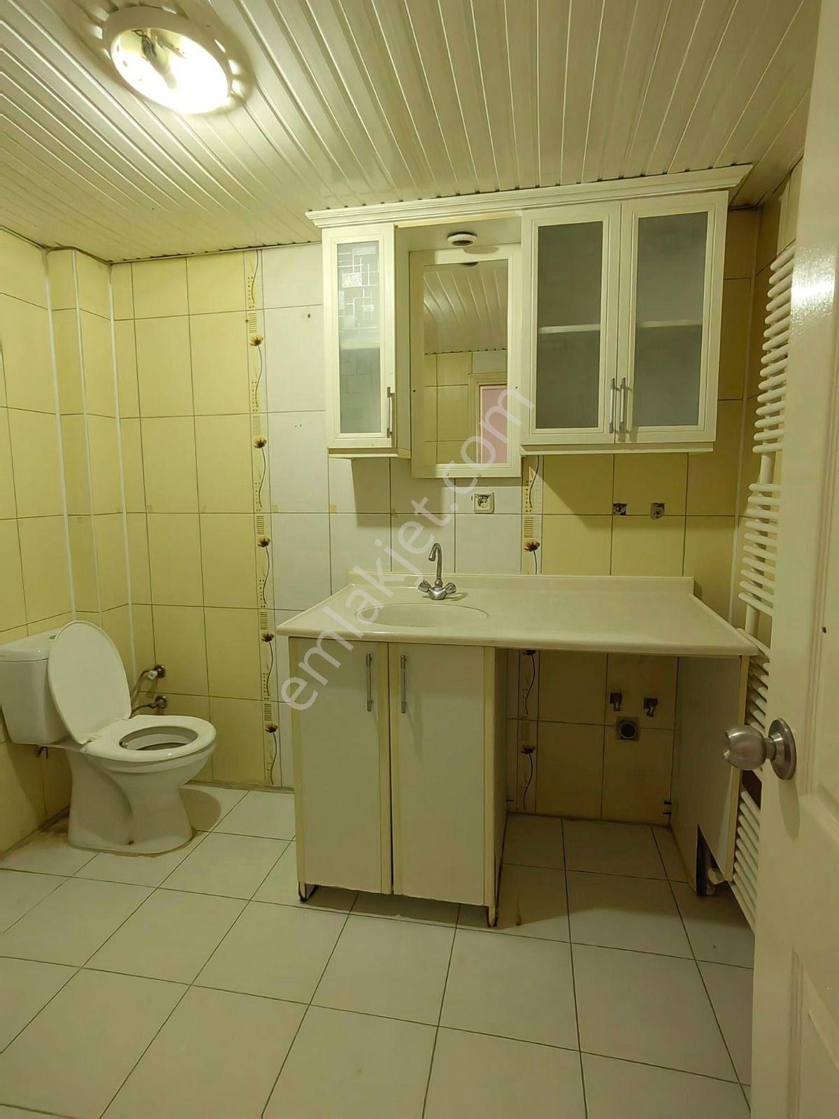 Akçay Emlak'tan Akşehir Koşuyolunda Asansörlü Ara Kat Kombili Kiralık 3+1 Daire - Görsel 8