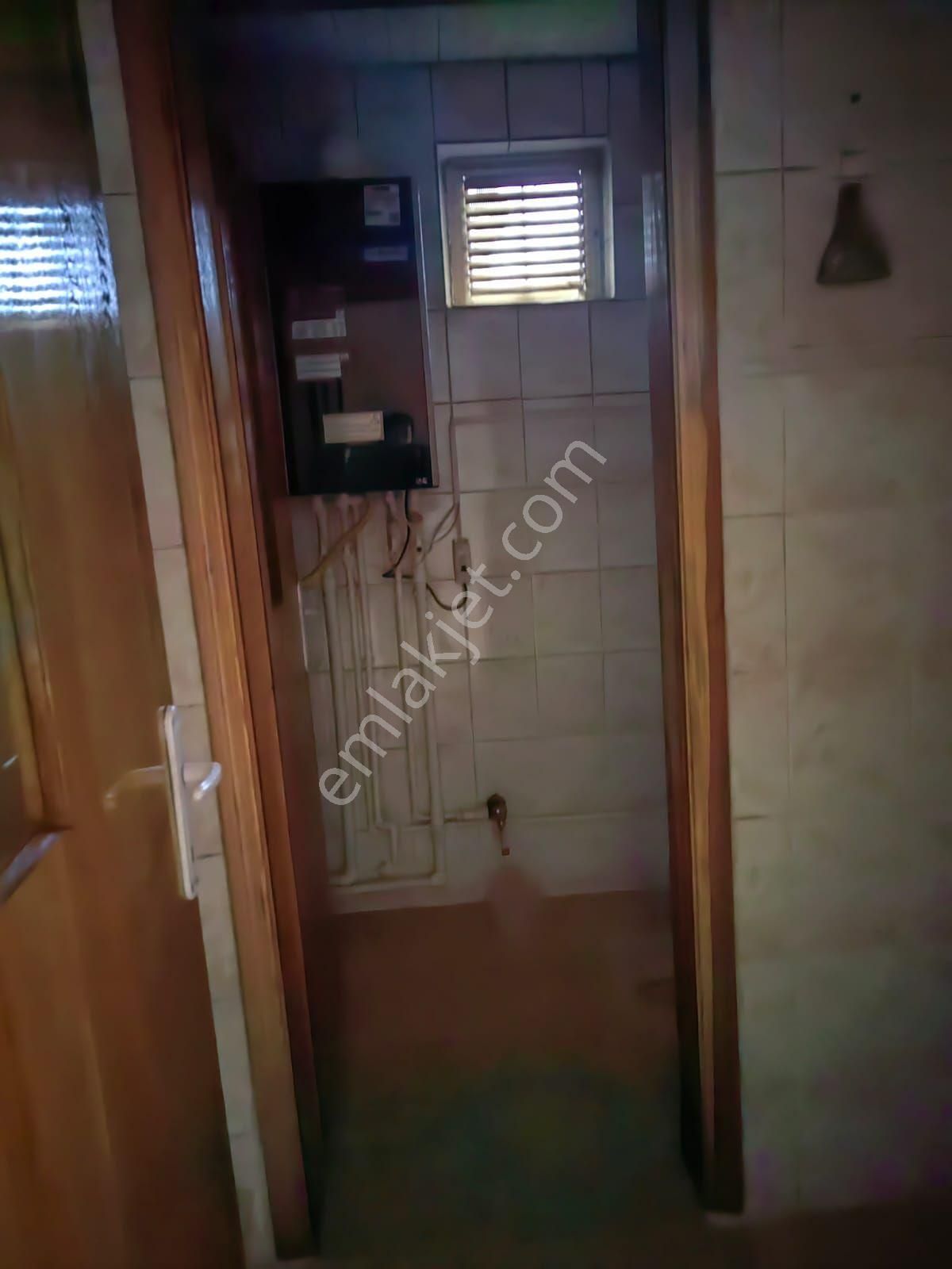 Akçay Emlak'tan Akşehir Stadyum Civarı Asansörlü Doğalgaz Kombili Ara Kat Kiralık 3+1 Daire - Görsel 9