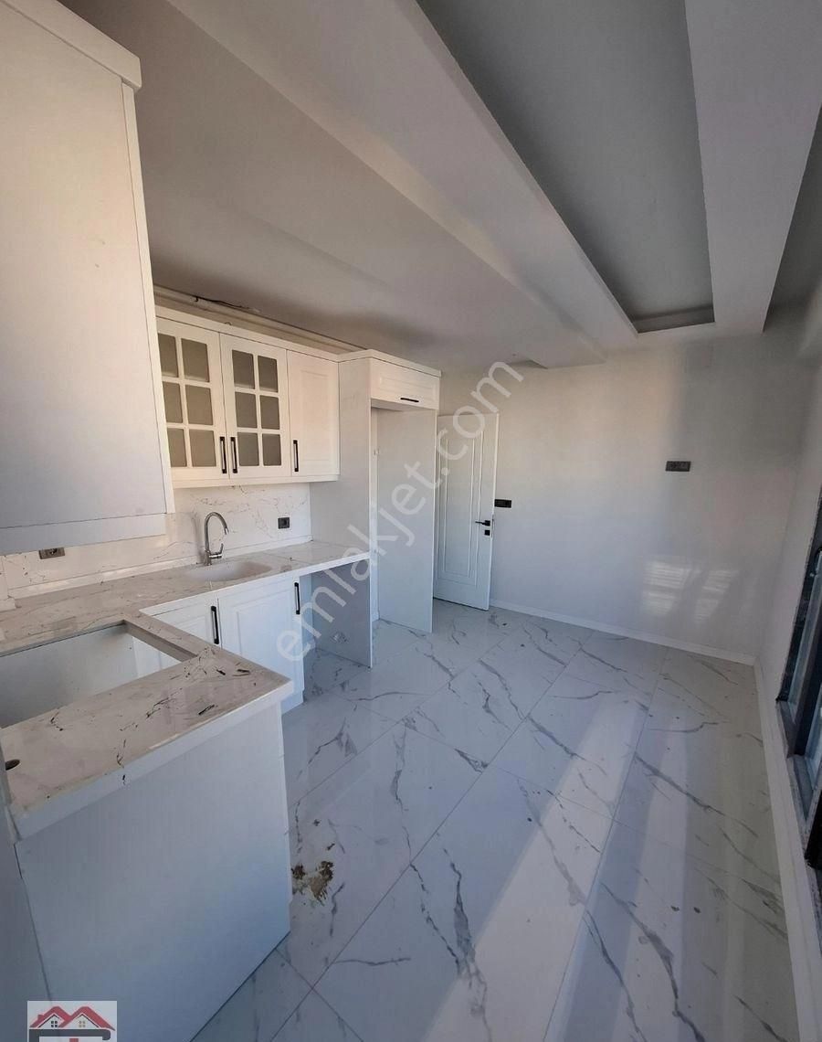 Akhisar Cumhuriyet Fahri Sertel Emlaktan Satılık 2+1 Sıfır Daire - Görsel 5