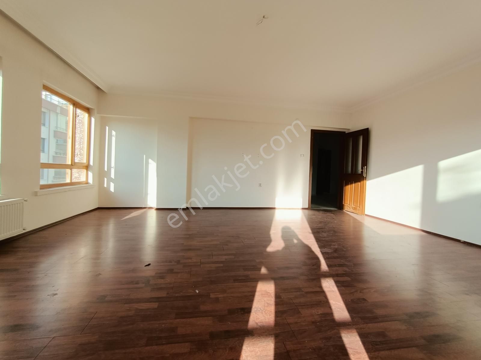 Emaks'tan/odtü Orman Manaralı/ara Katta/geniş/3+1/kiralık Daire - Görsel 2