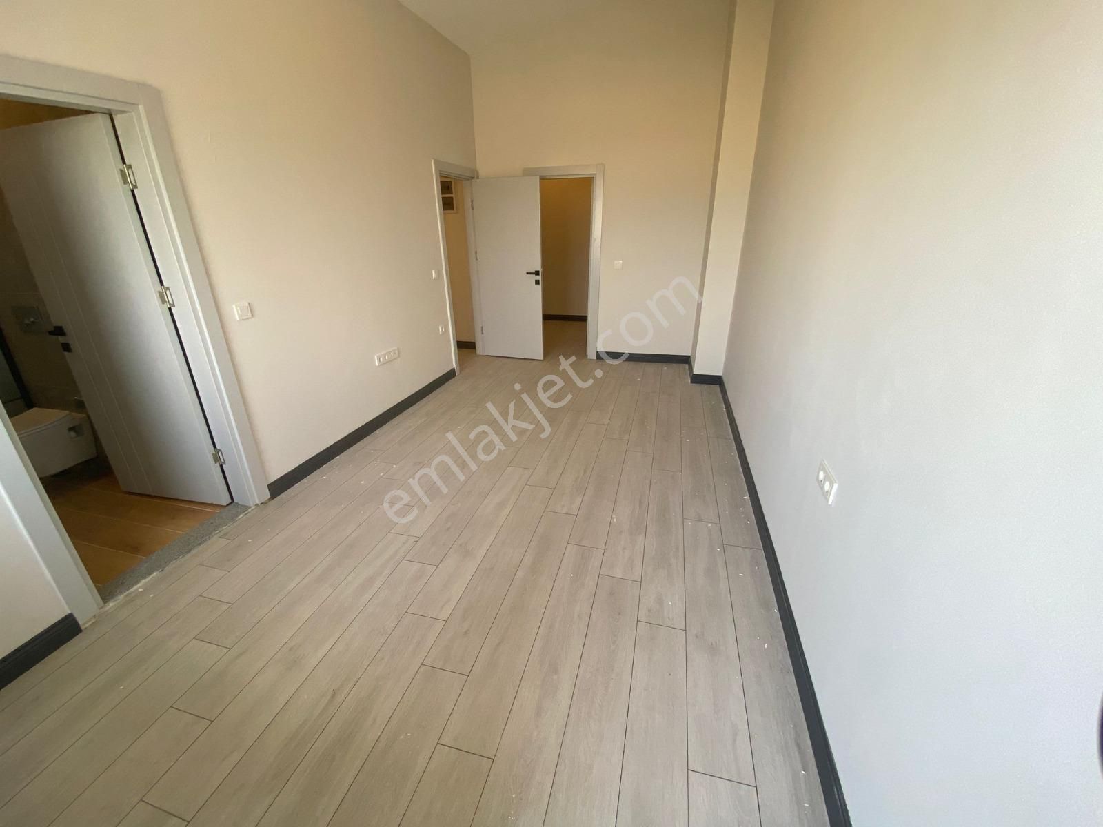 Ilıca'da Site İçinde 3+1 Kiralık Dubleks Daire - Görsel 20