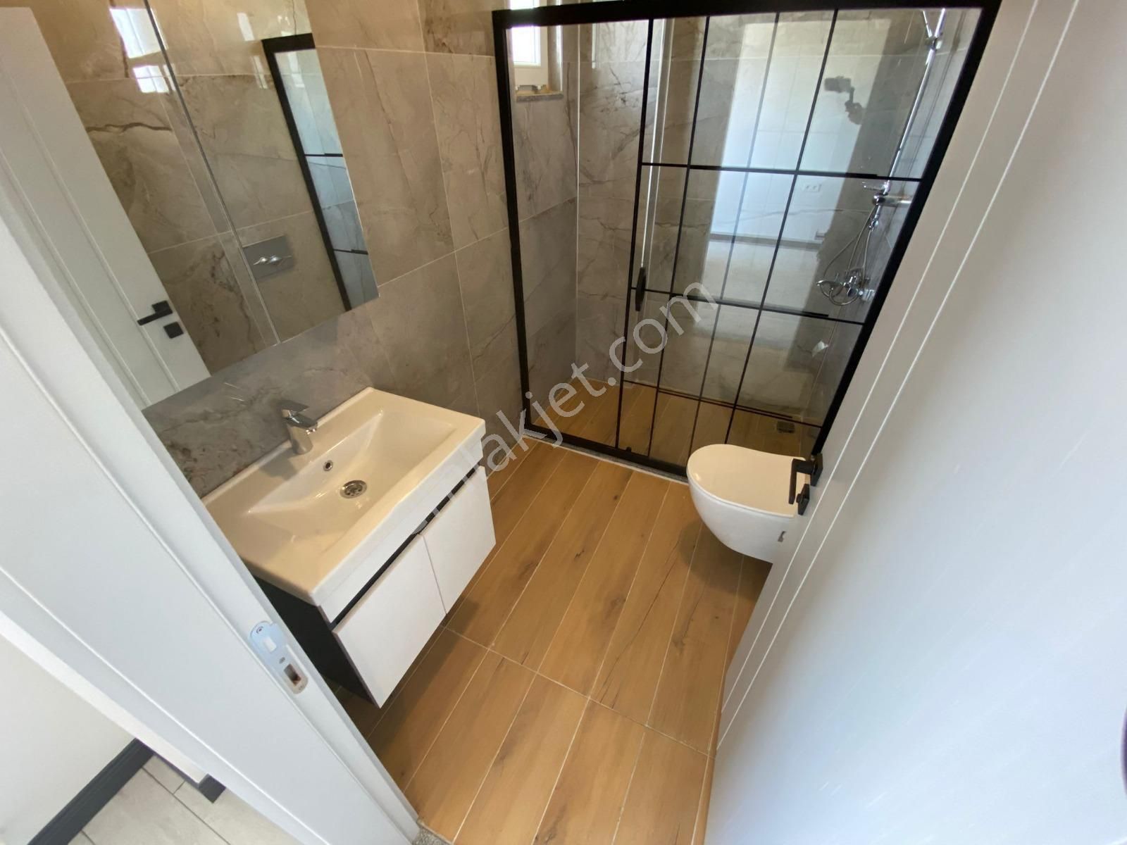 Ilıca'da Site İçinde 3+1 Kiralık Dubleks Daire - Görsel 24