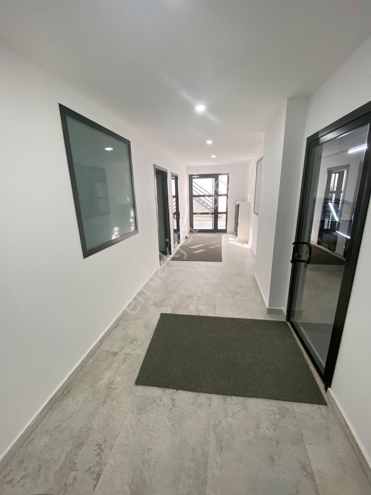 Ilıca'da Site İçinde 3+1 Kiralık Dubleks Daire - Görsel 32