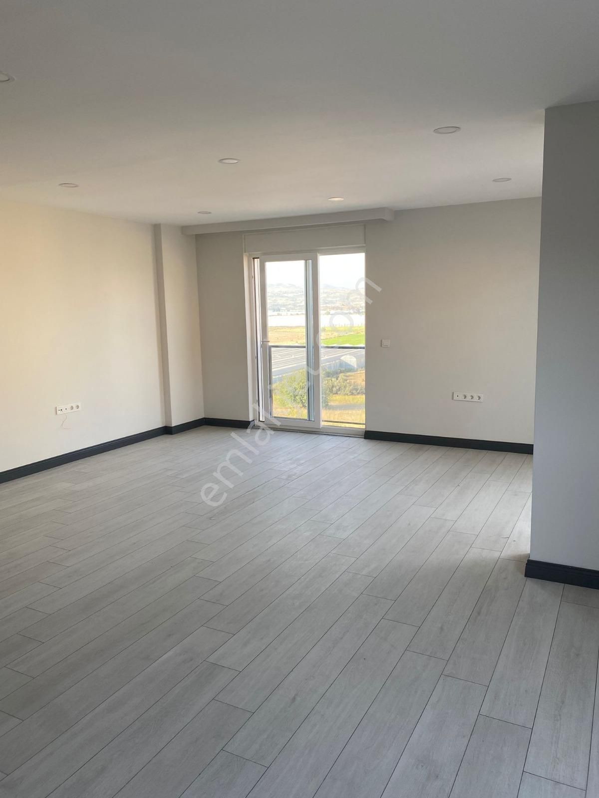 Ilıca'da Site İçinde 3+1 Kiralık Dubleks Daire - Görsel 13