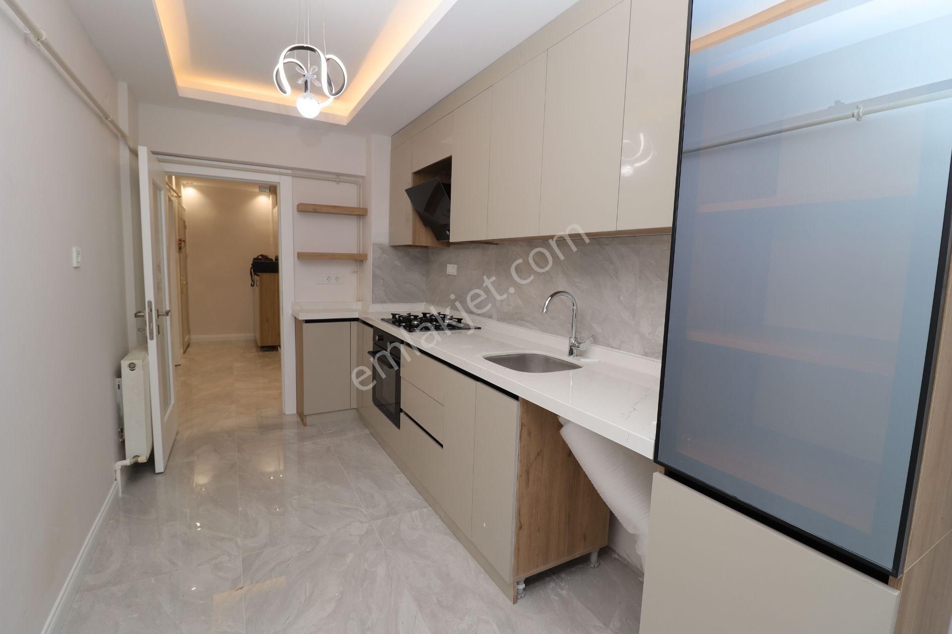 Akif'ten Elvan'da 3+1 Full Yapılı Ara Kat D/b Cephe Satılık Daire - Görsel 3