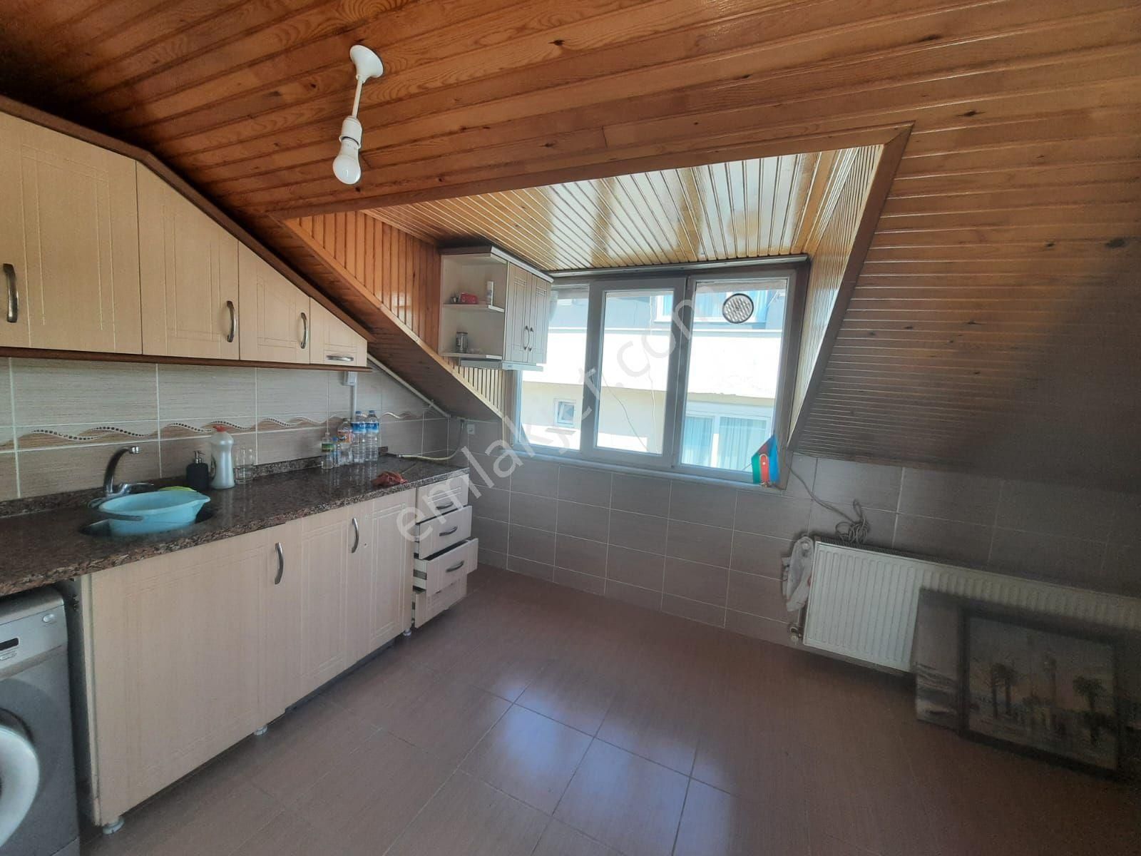 Madenler Metro Durağı Na Yakın3+1 Ayrı Mutfak Geniş Daire - Görsel 11