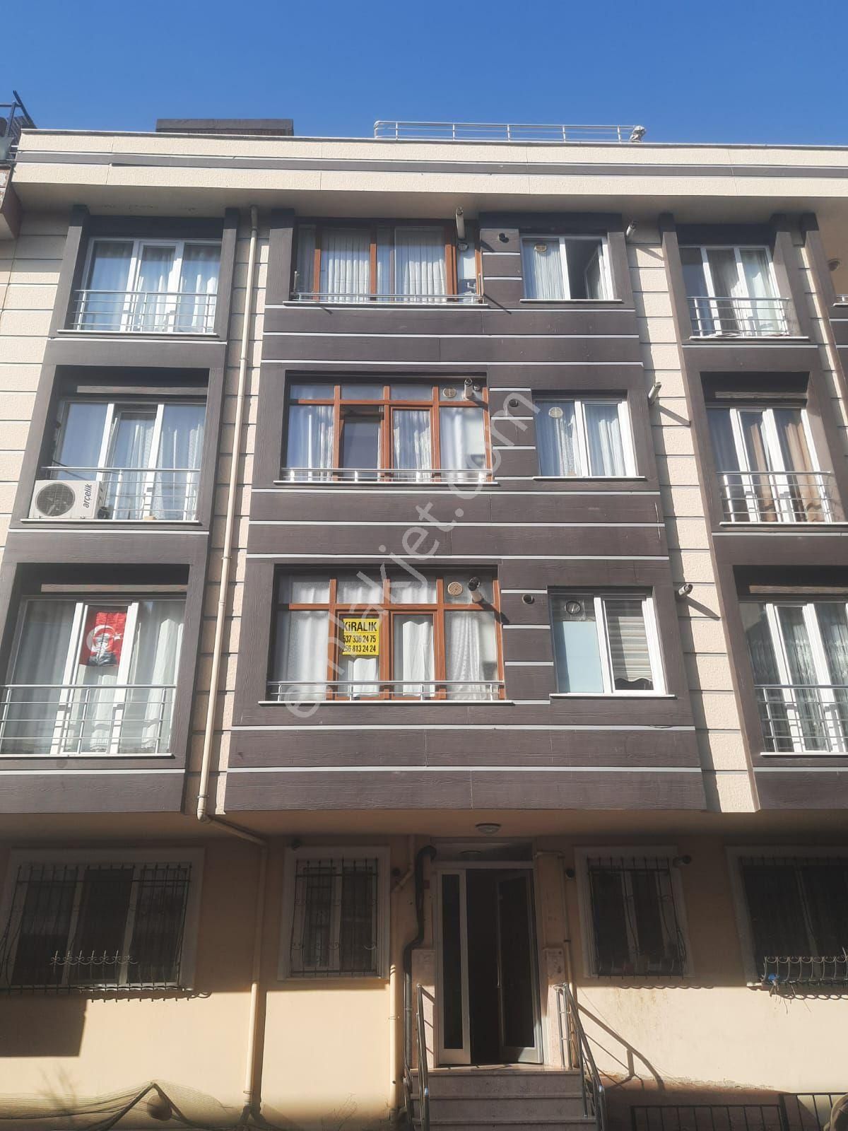 Madenler Metro Durağı Na Yakın3+1 Ayrı Mutfak Geniş Daire