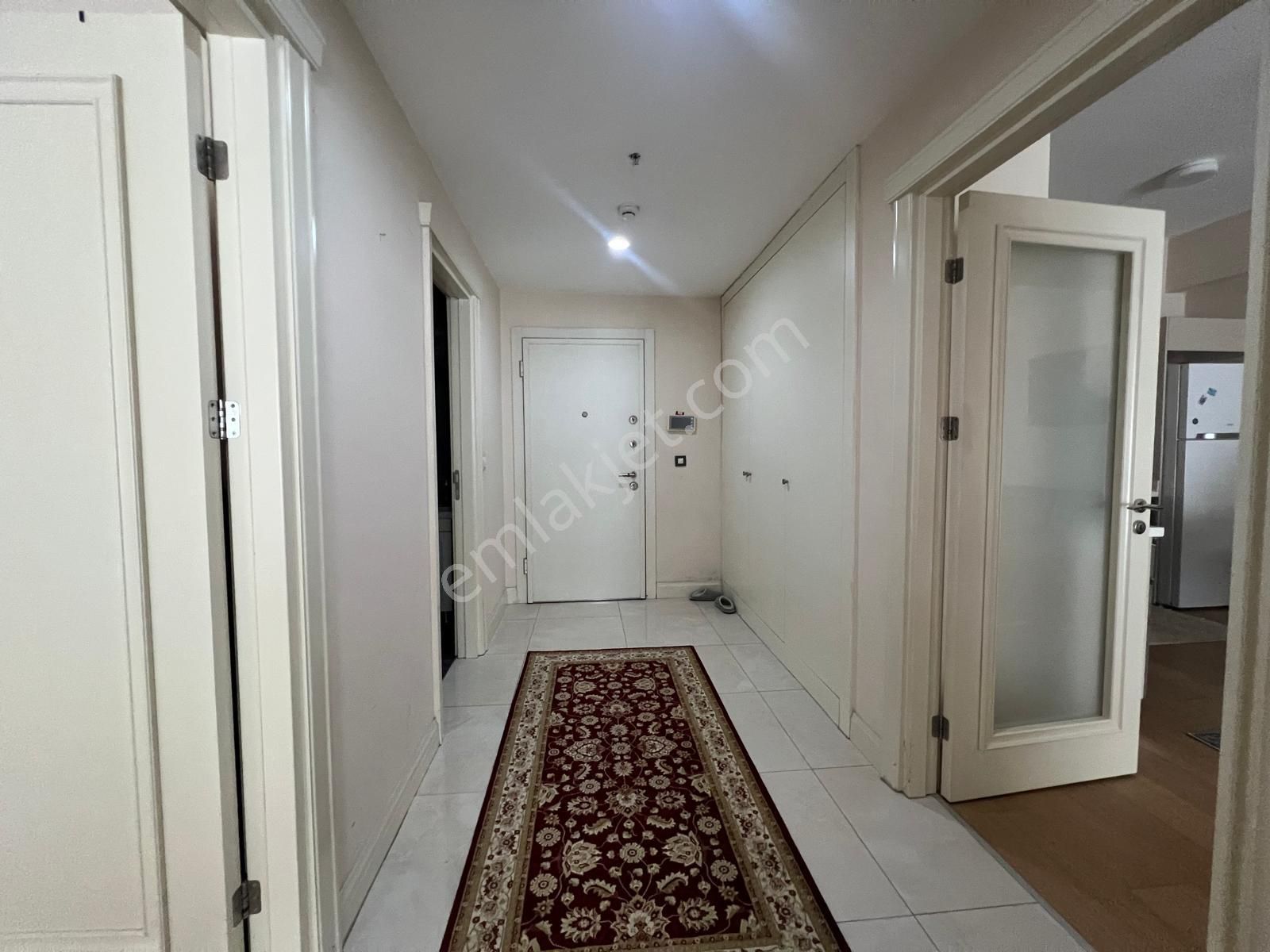 Kiptaş Venezia Mega'da Satılık 2+1 Ful Eşyalı Oturuma Hazır Boş Daire - Görsel 9