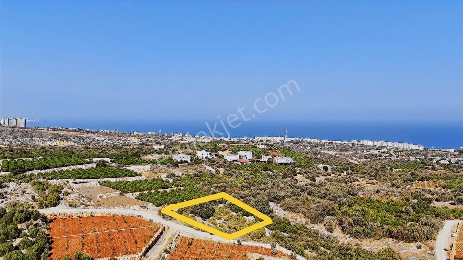 Lamos'dan Satılık Marina Manzaralı Tarla - Görsel 4