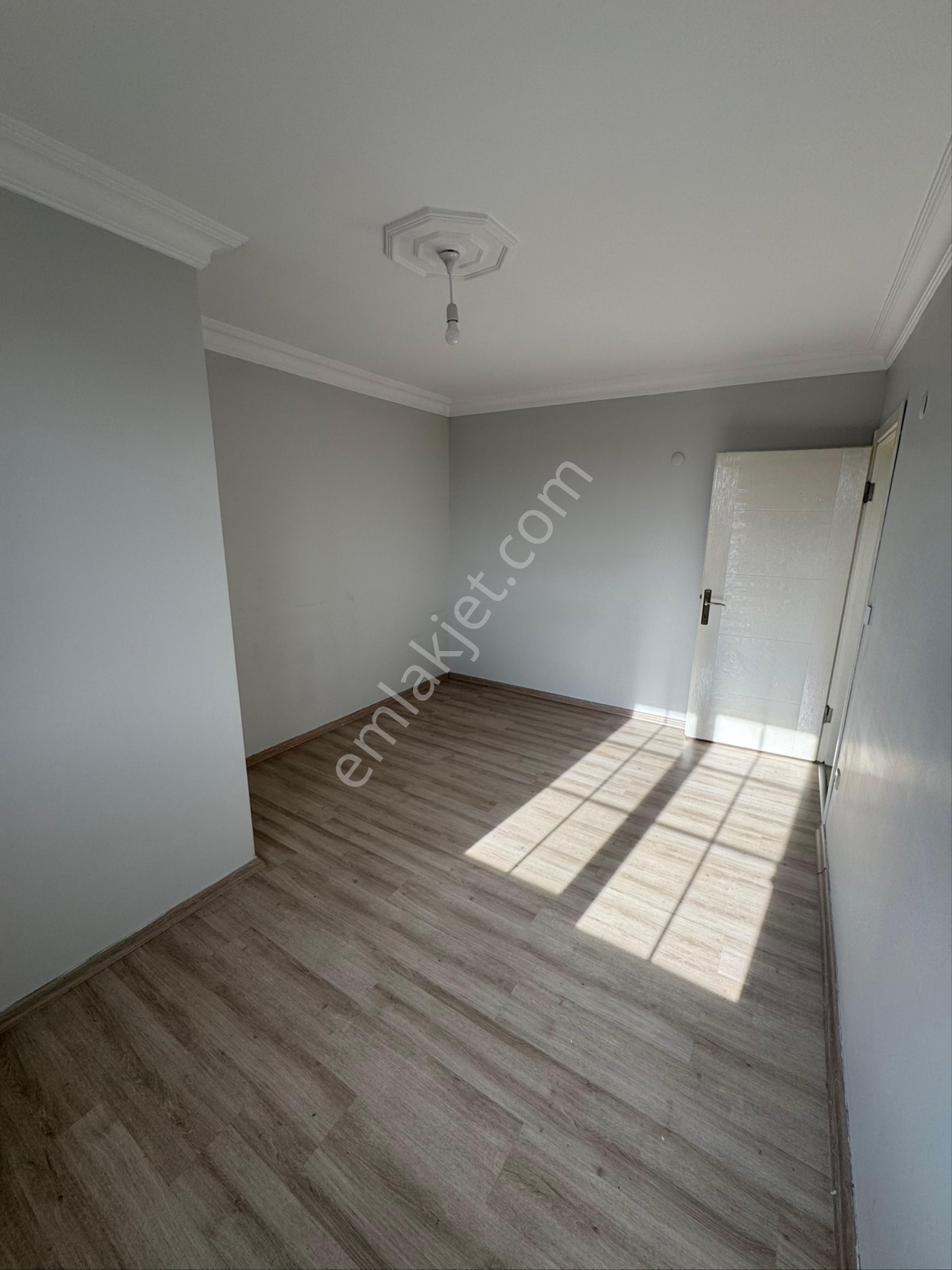 Katta Tek 3+1 Boş Satılık - Görsel 15