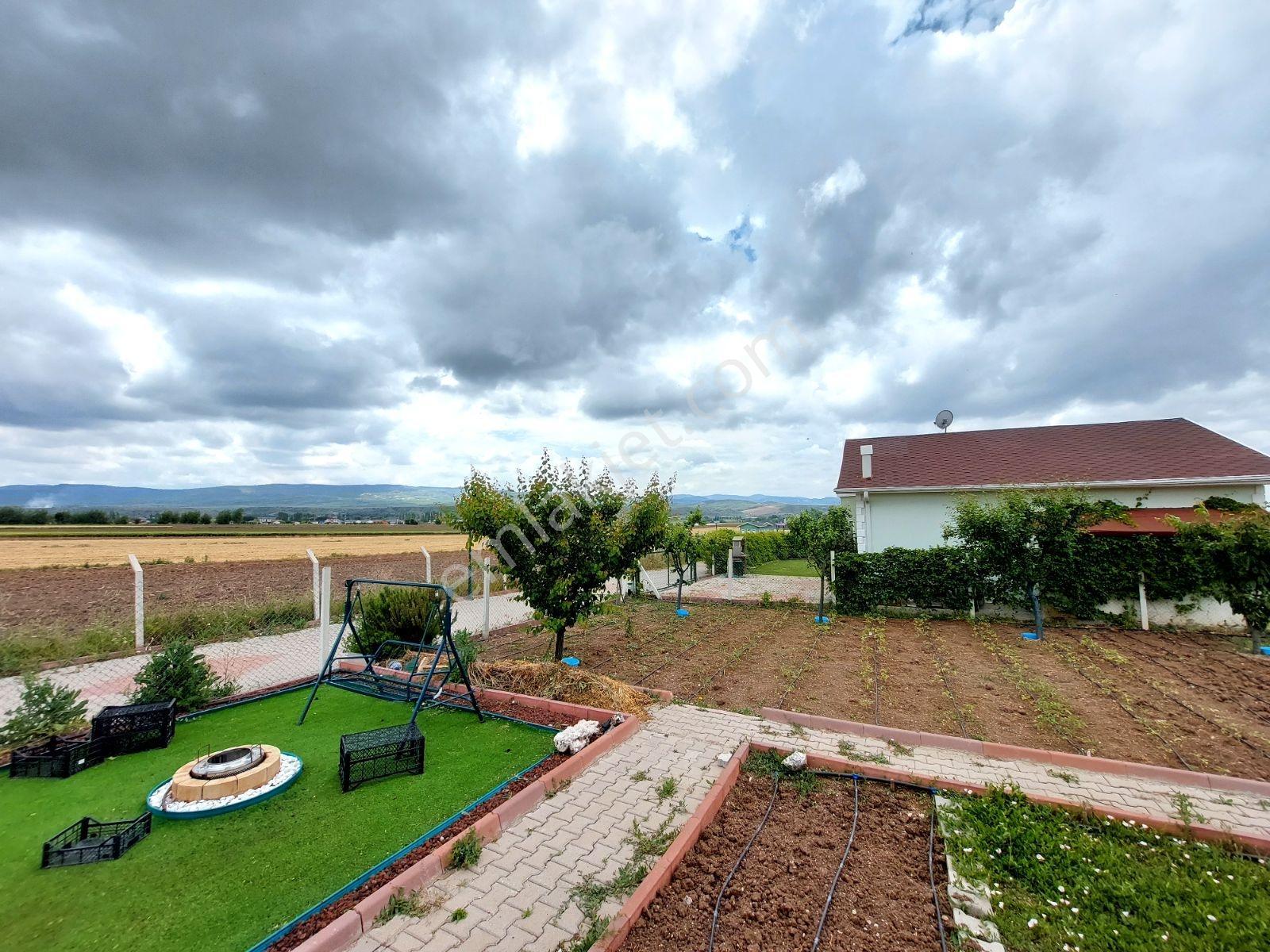Tanrıverdi'den Satılık Günbaşında Hobi Bahçesi 430m2 - Görsel 8