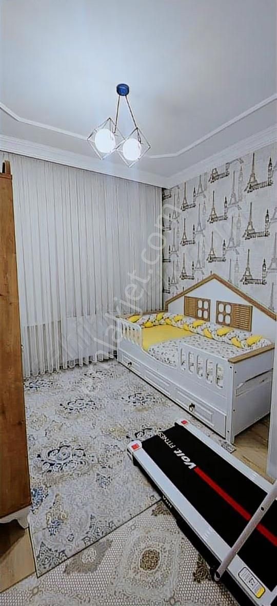 Seyran Emlaktan Merkezi Konumda Satılık Bakımlı 3+1 Daire - Görsel 18