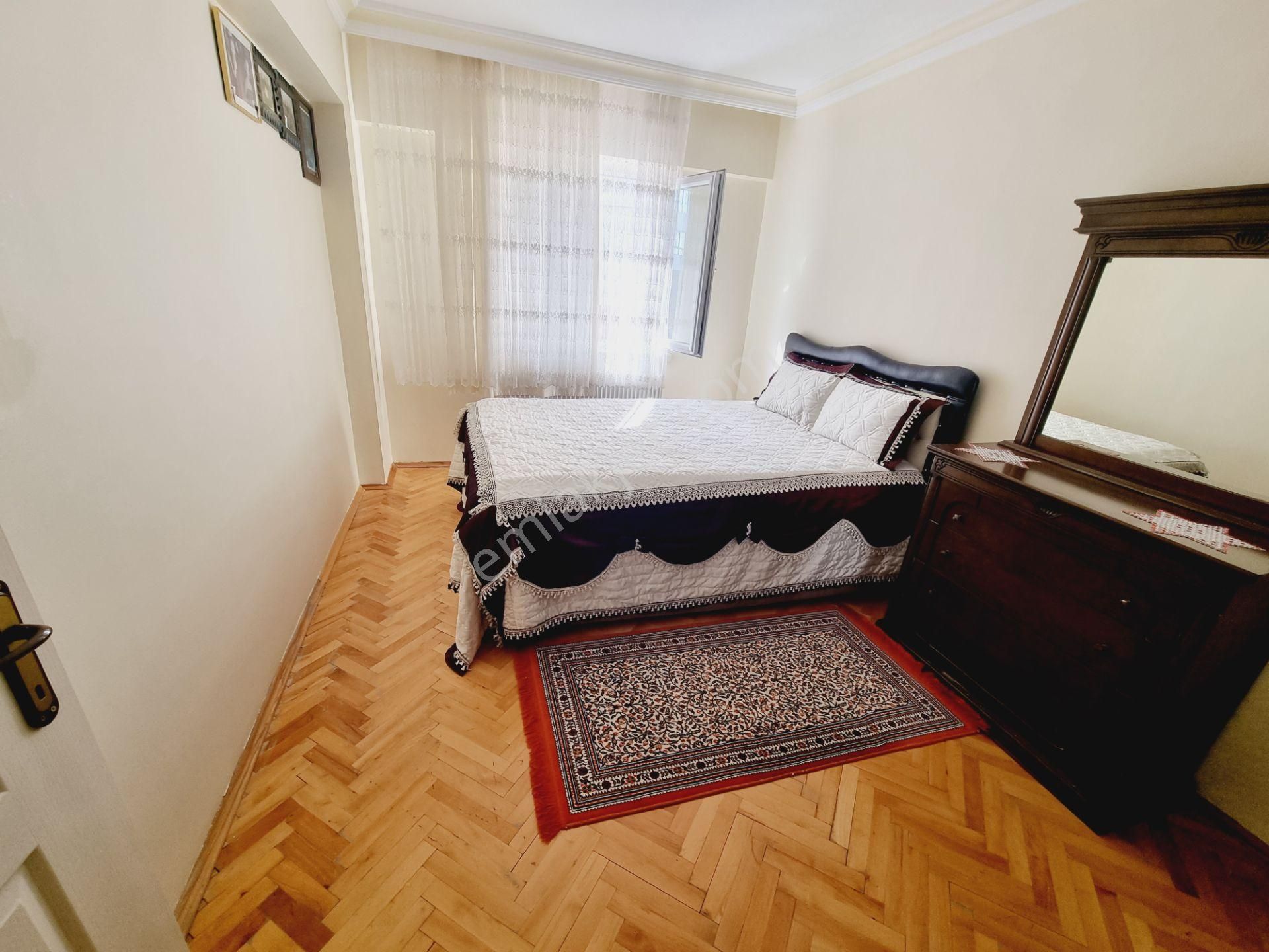 Pursaklar Kalecik Emlak'tan Y.emre Mahallesi 2.katta 3+1 Çift Balkonlu - Görsel 12