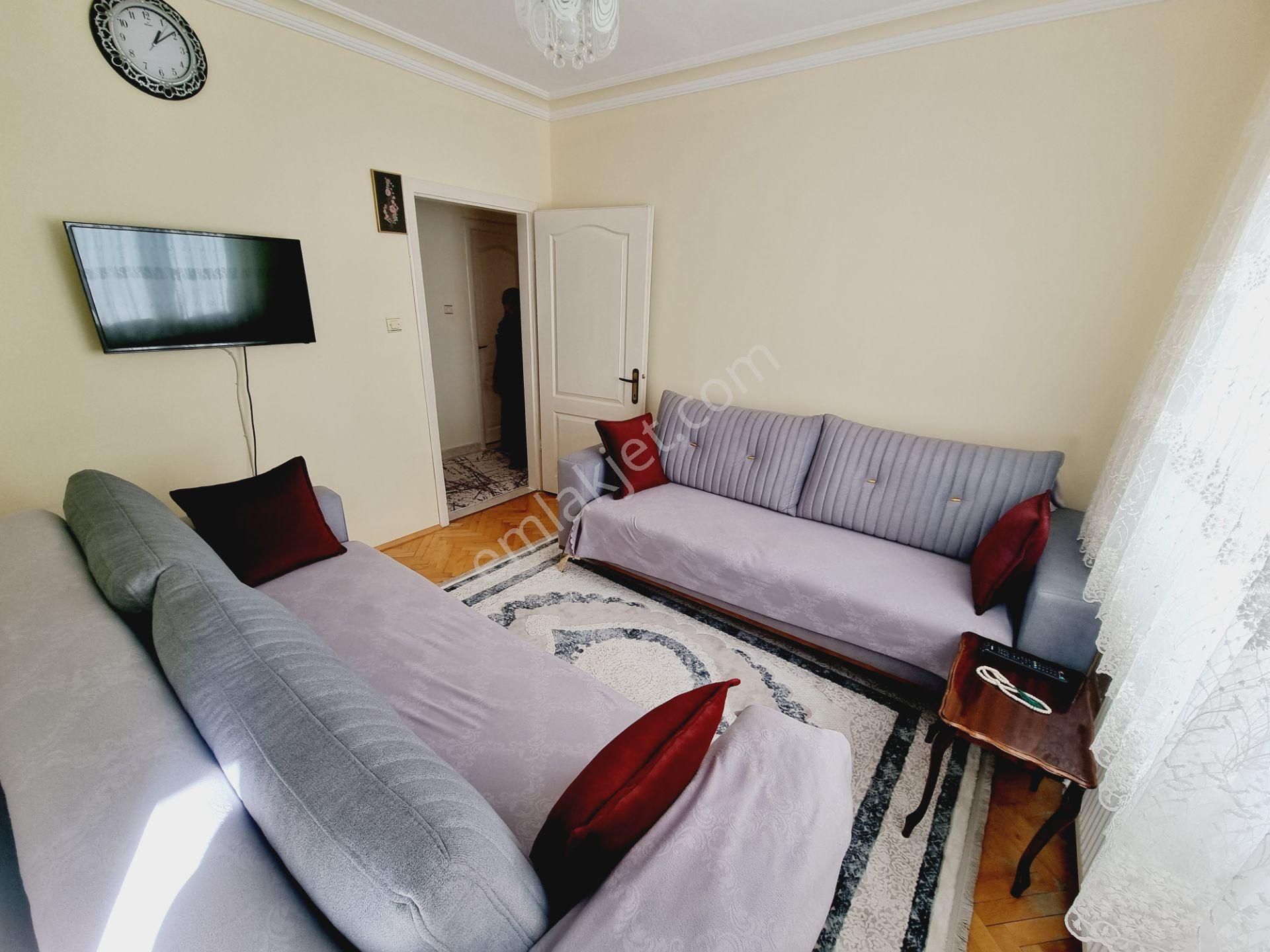 Pursaklar Kalecik Emlak'tan Y.emre Mahallesi 2.katta 3+1 Çift Balkonlu - Görsel 8