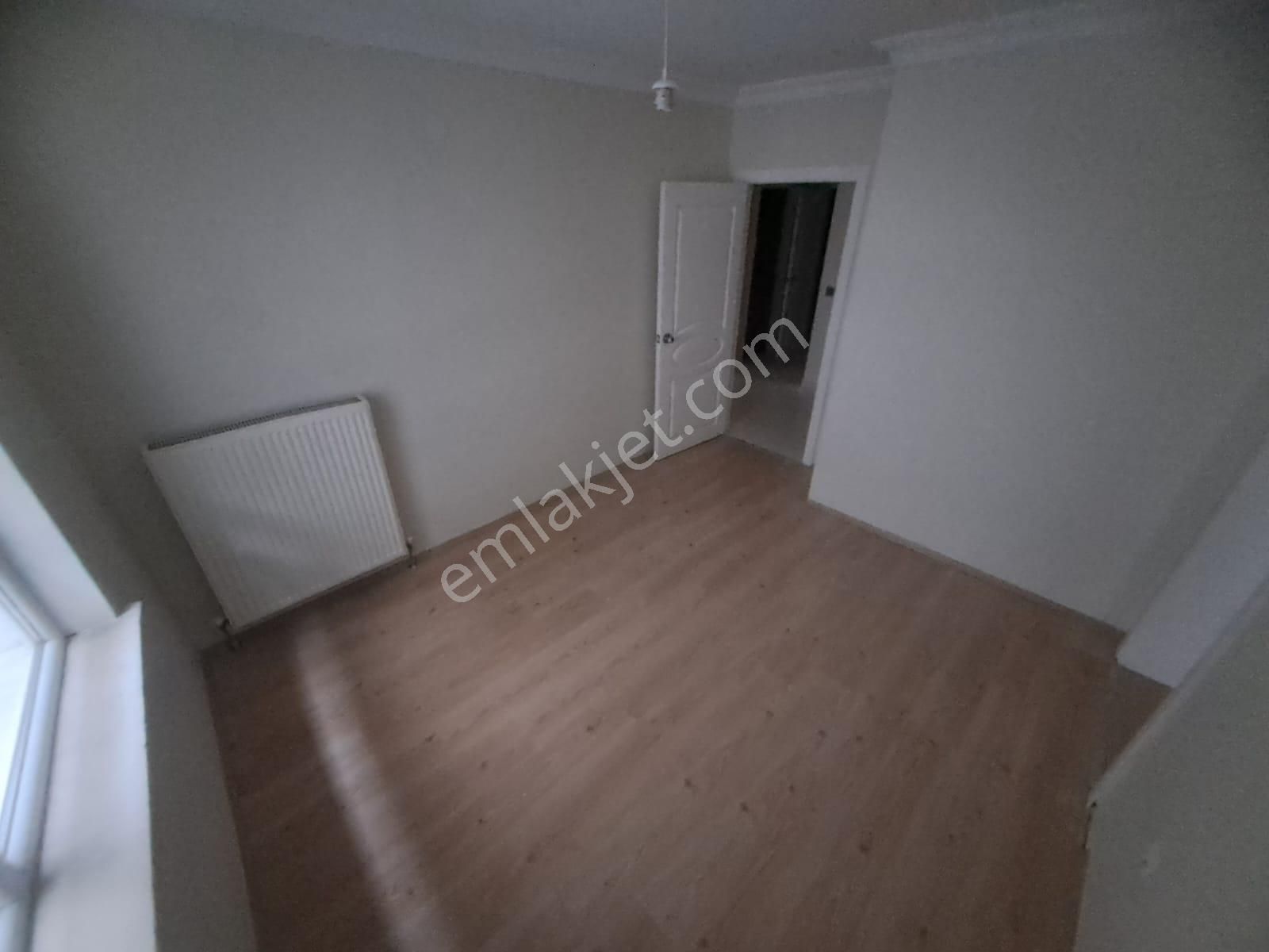 Bilgen Vatan'dan Bağlarbaşı Duman Sokak'ta Asansörlü 4+1 Cepheleri Açık Manzaralı Satılık Daire - Görsel 19