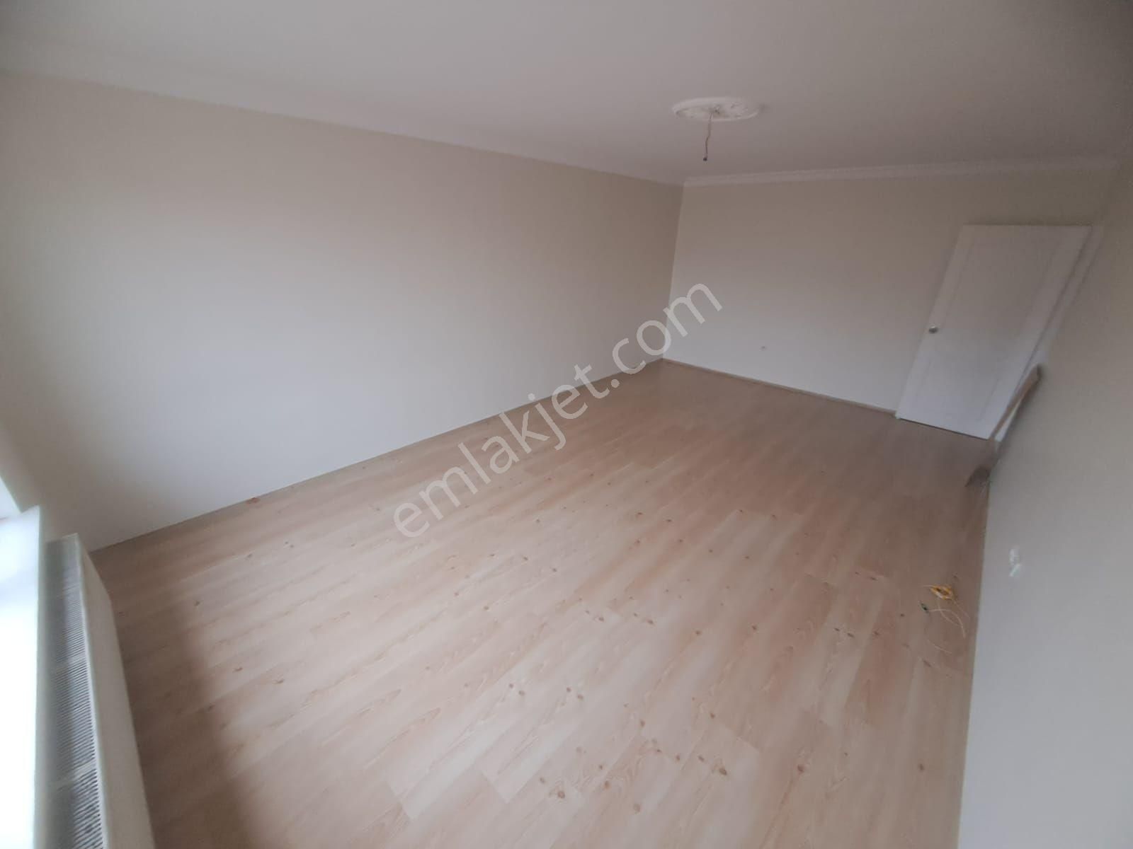 Bilgen Vatan'dan Bağlarbaşı Duman Sokak'ta Asansörlü 4+1 Cepheleri Açık Manzaralı Satılık Daire - Görsel 7