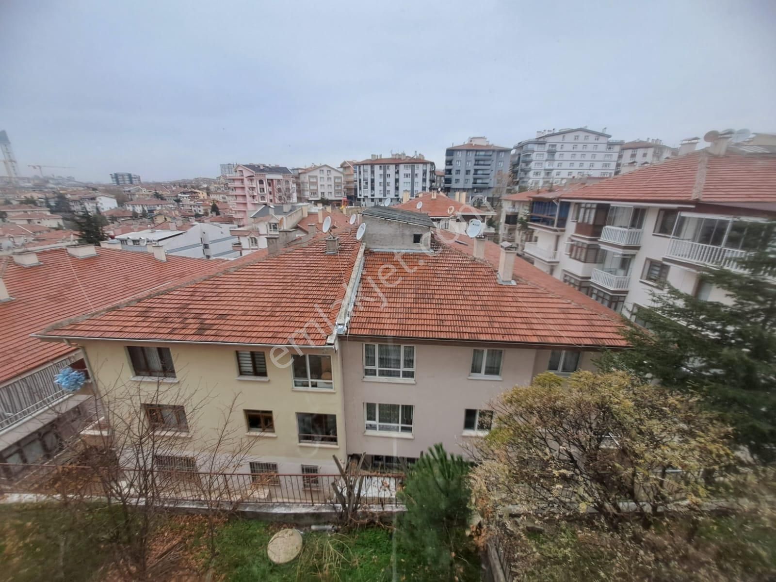 Bilgen Vatan'dan Bağlarbaşı Duman Sokak'ta Asansörlü 4+1 Cepheleri Açık Manzaralı Satılık Daire - Görsel 12