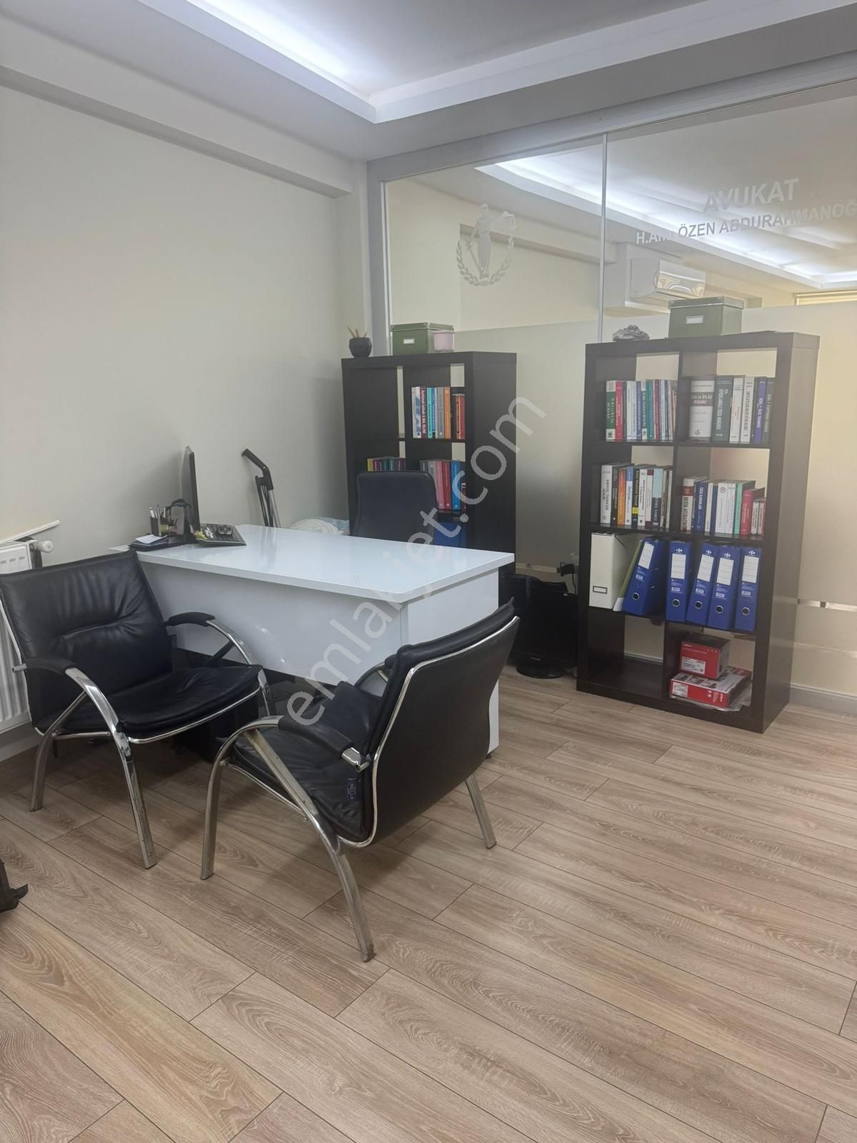 Büyükçekmece Merkezde Bankalar Caddesinde 1+1 Bakımlı Ofis - Görsel 5