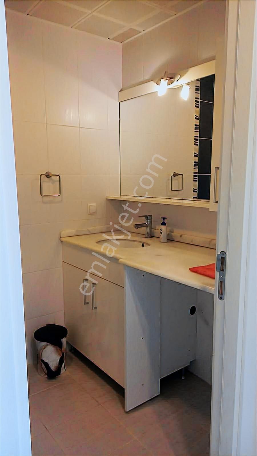 Papatya Residence 1 'de Konuta Ofise Uygun Kiracısız 1+1 - Görsel 12