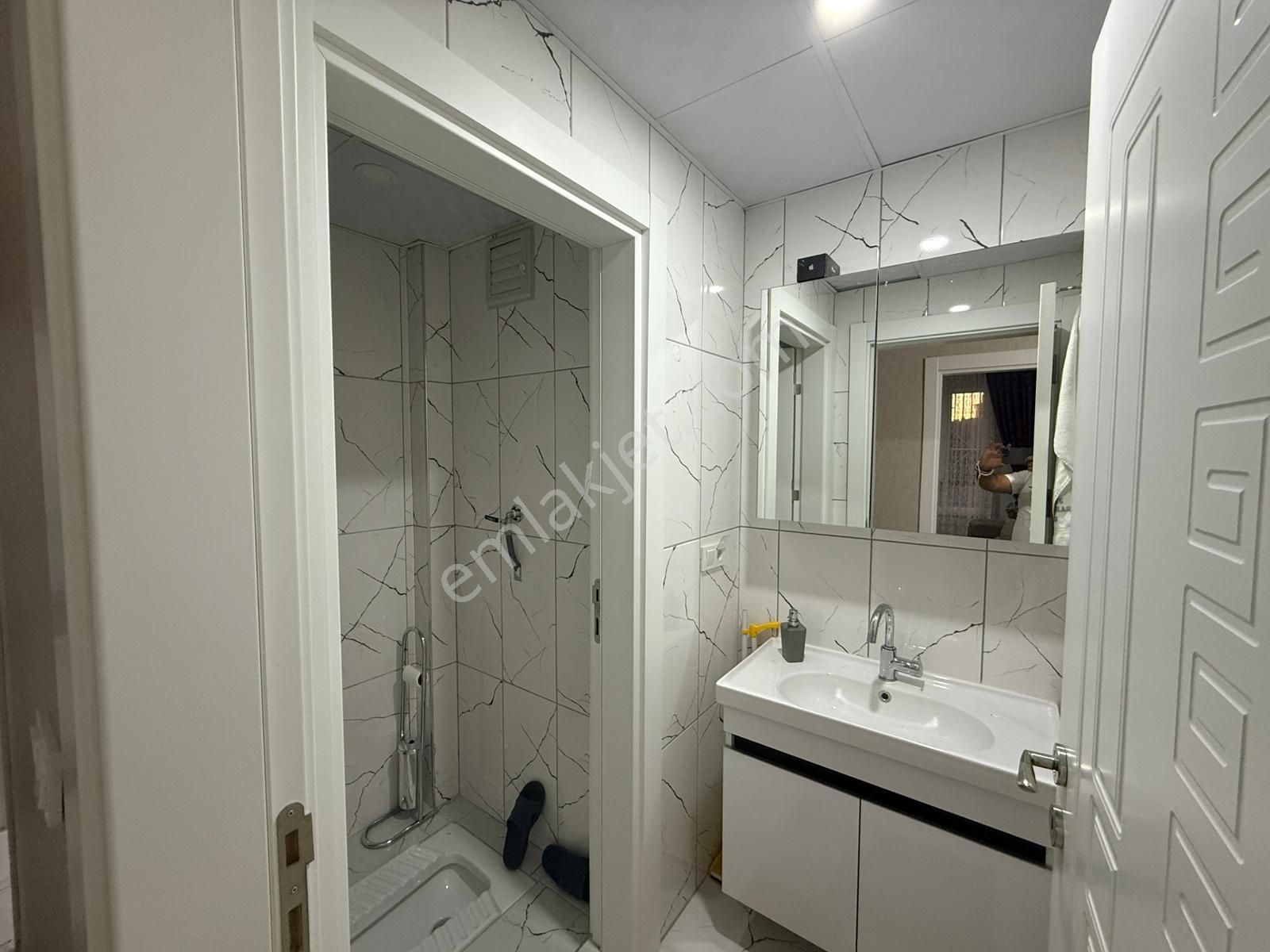 Aktel Gayri Menkulde Akşemsettinde Satılık 3+1 Daire - Görsel 25