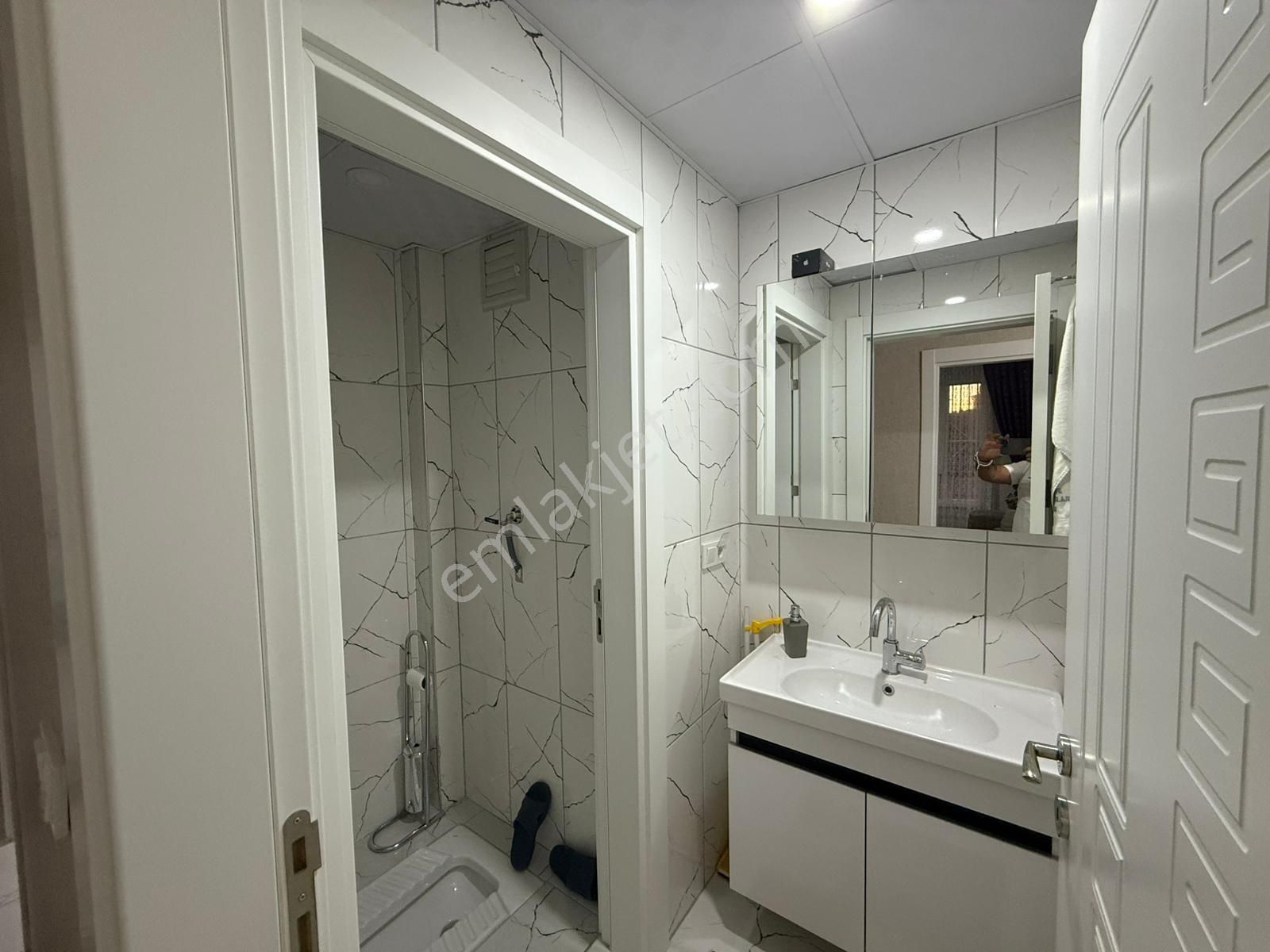 Aktel Gayri Menkulde Akşemsettinde Satılık 3+1 Daire - Görsel 24