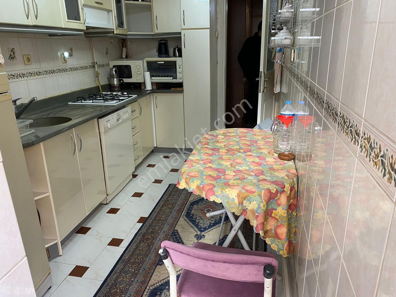 Hatay Pazar Yeri Metro Hastane Cadde Yakını - Görsel 14