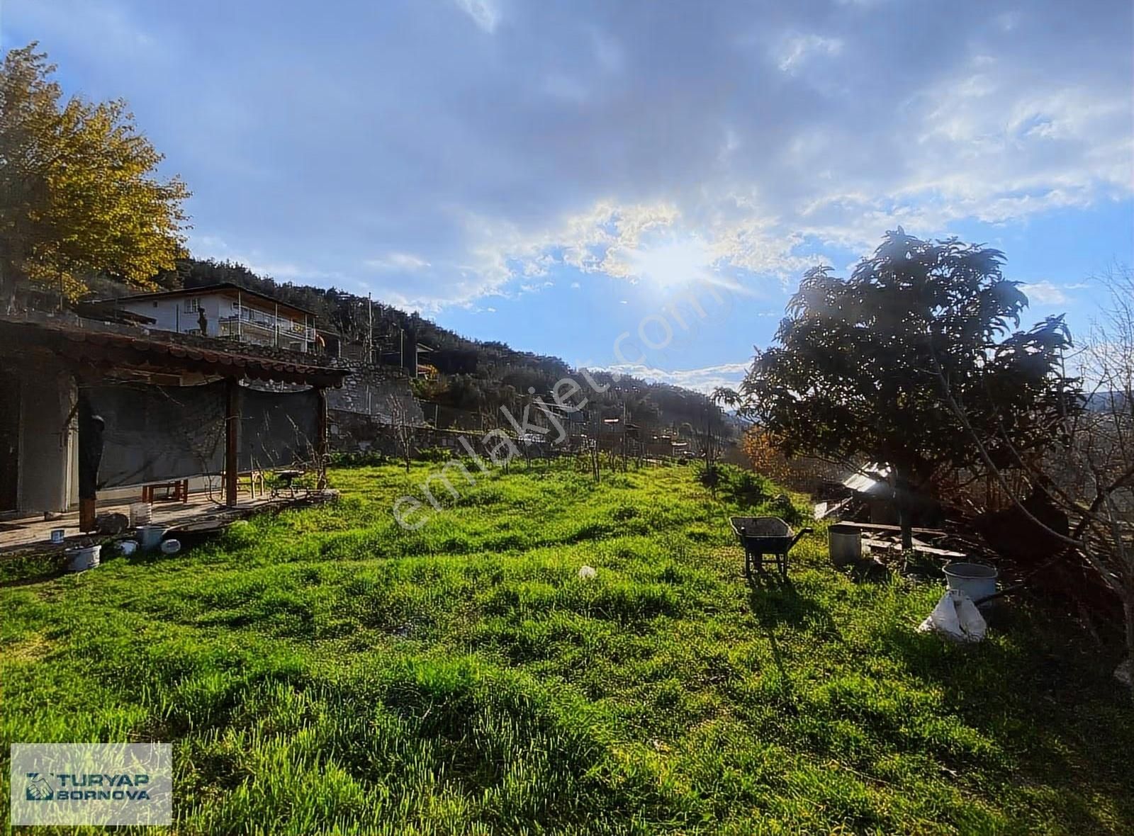 Turyap'tan Karaçam'da Merkezi Konumda Satılık 1513 M2 Tarla