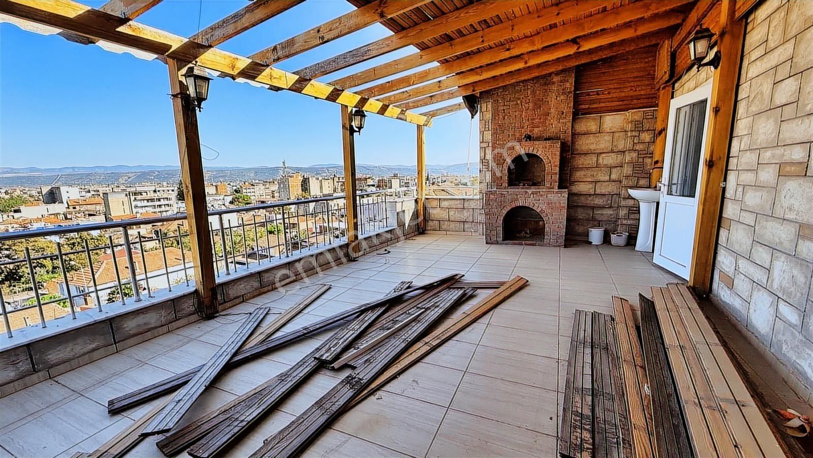 Era Angel'dan Bergama Gazipaşa Mahallesinde 4+2 Müstakil - Görsel 8